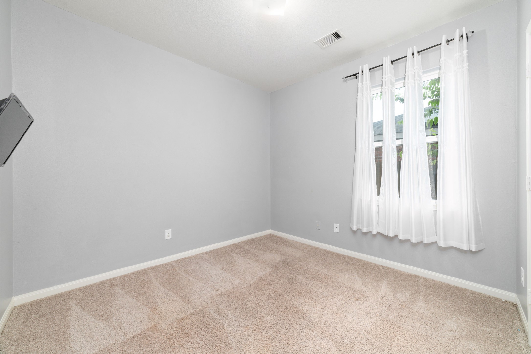 12054 Fairquarter Lane Property Photo 23