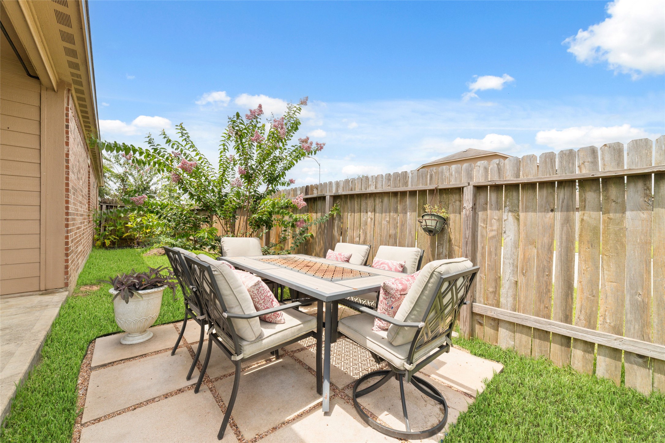 12054 Fairquarter Lane Property Photo 26