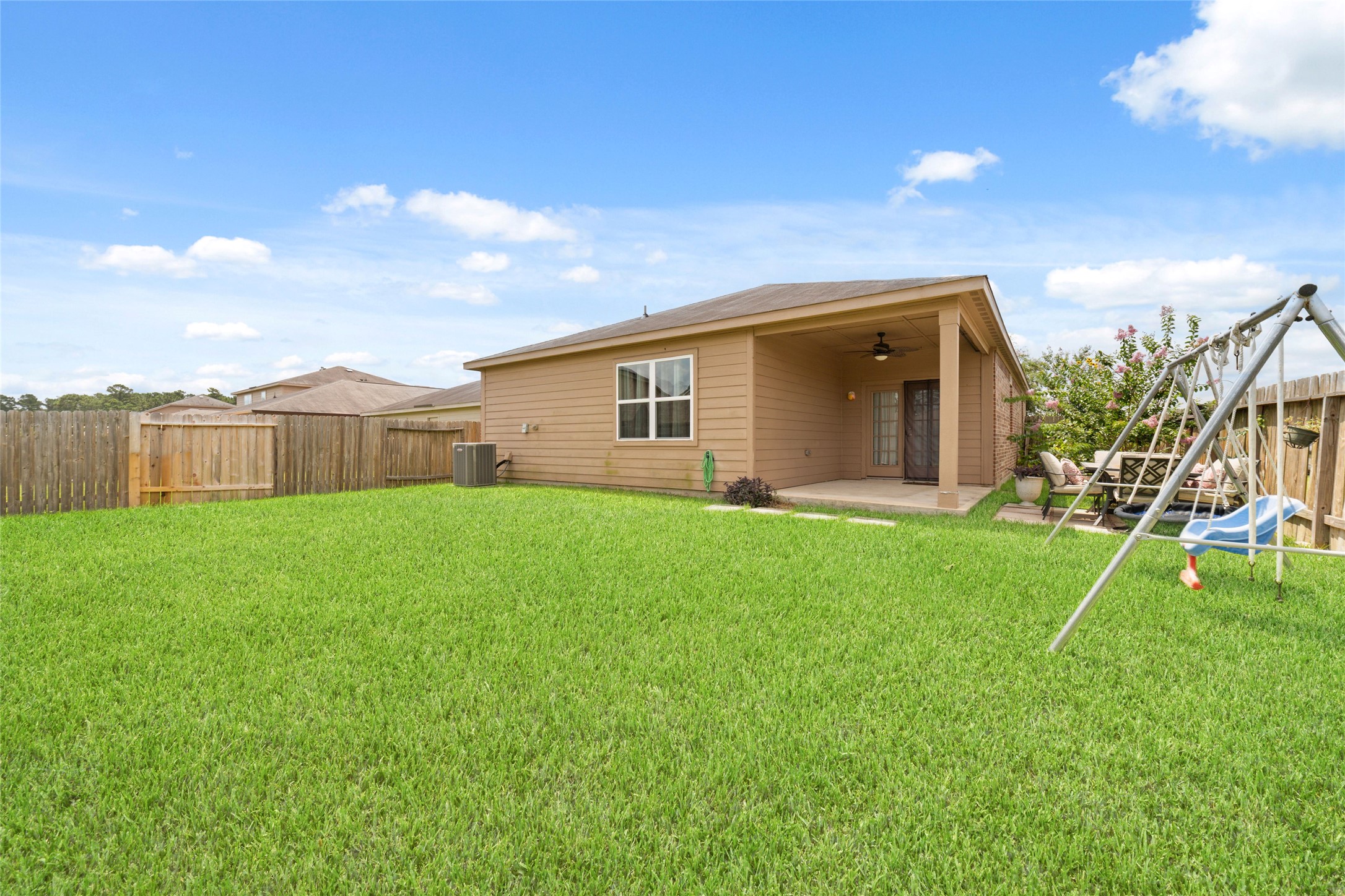 12054 Fairquarter Lane Property Photo 27