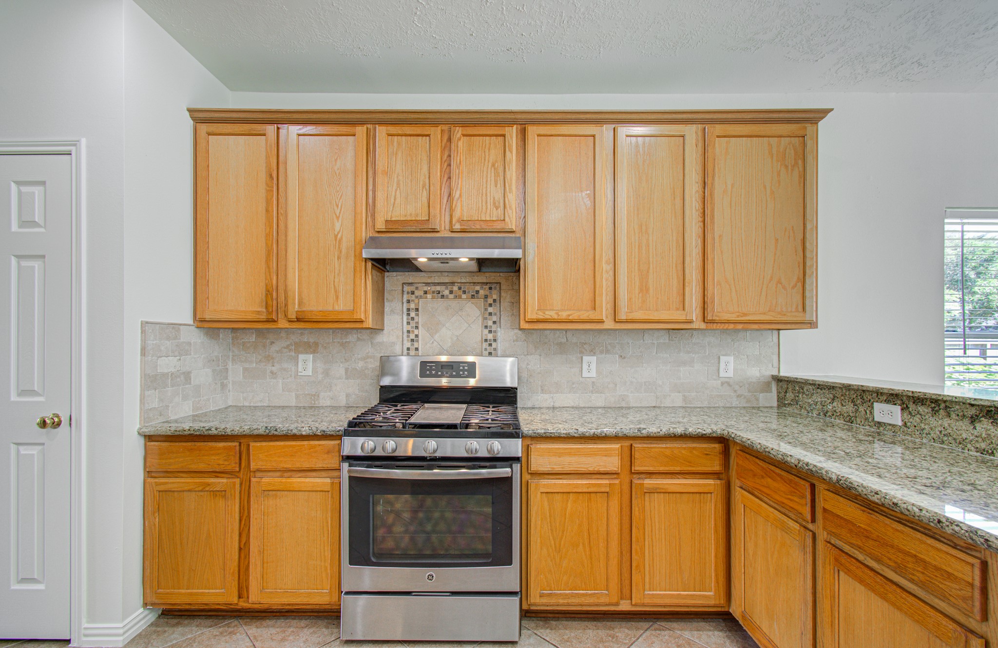 1402 Pine Knot Court Property Photo 11