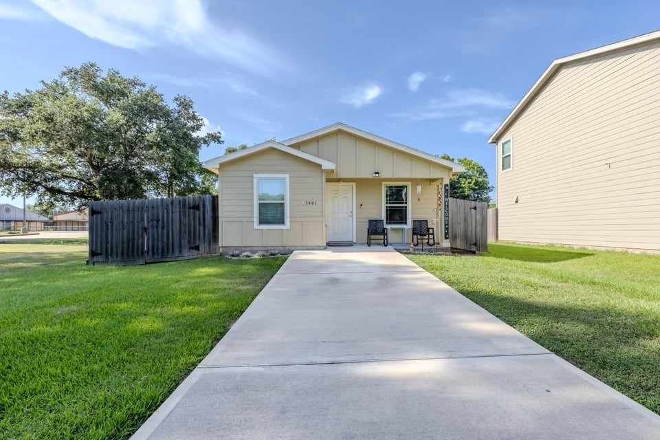 3401 3rd Street Property Photo 1