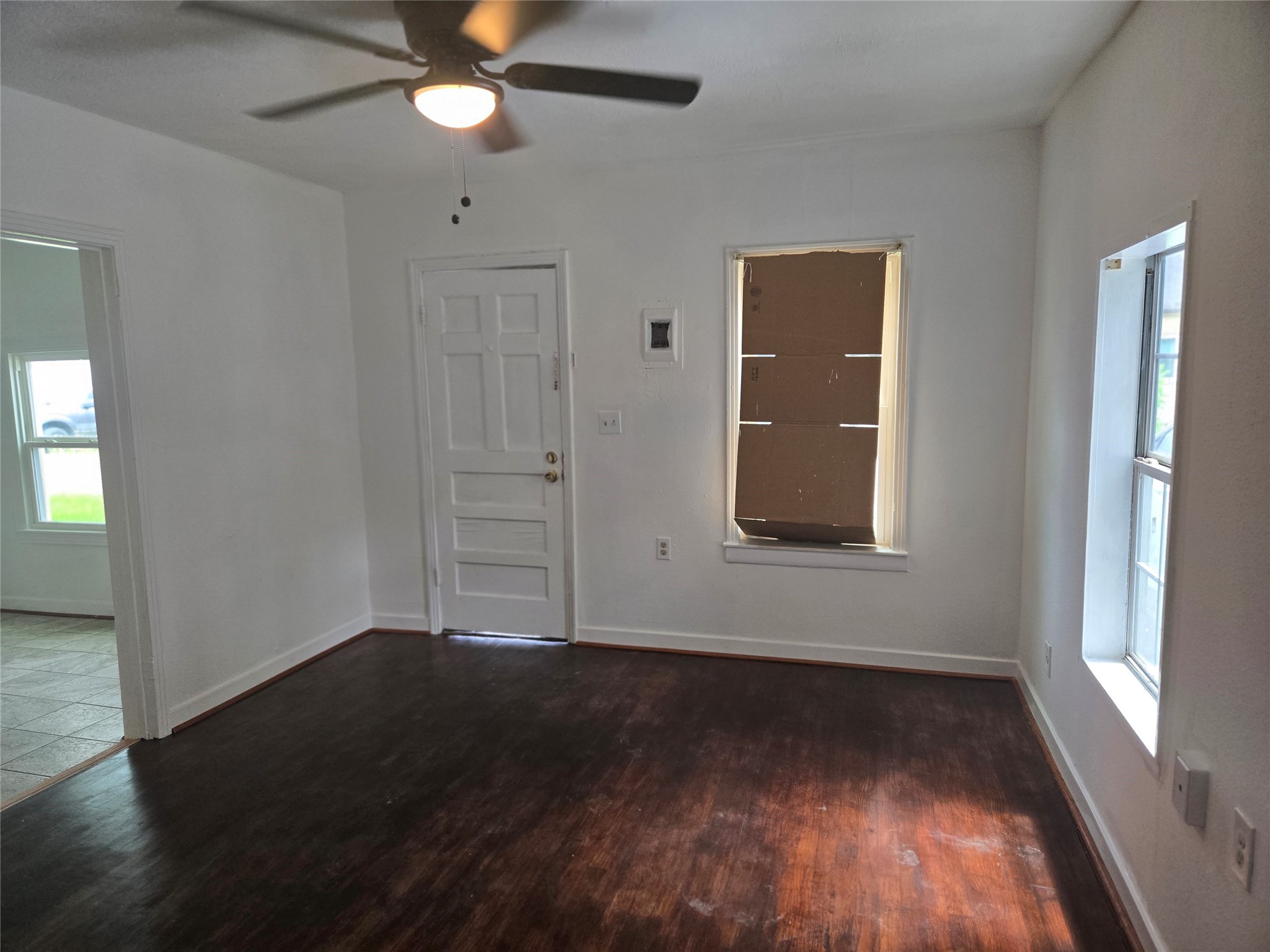 1303 9th Street Property Photo 2