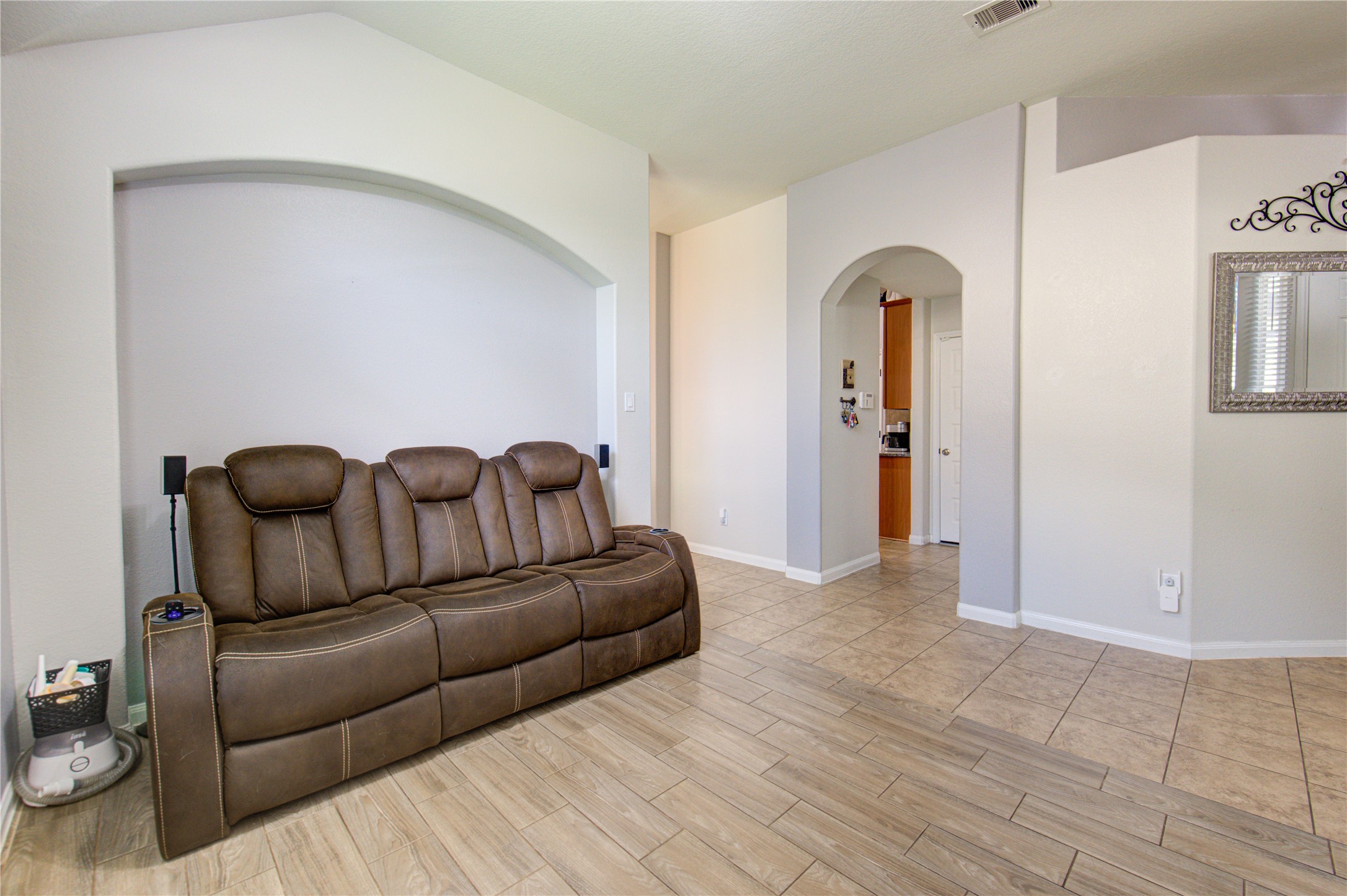 20735 Bandrock Terrace Property Photo 6