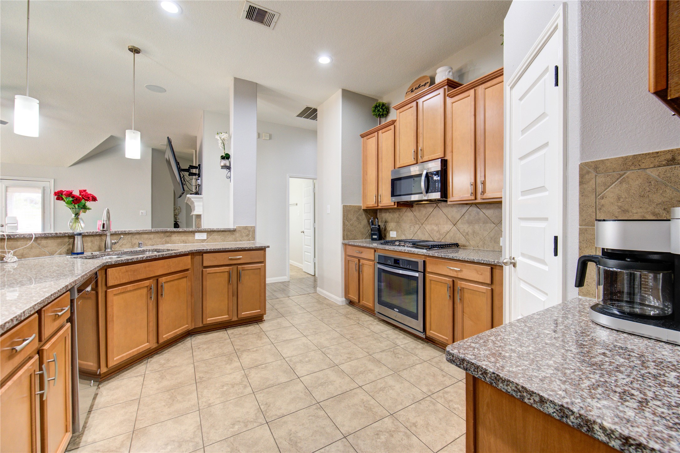 20735 Bandrock Terrace Property Photo 9