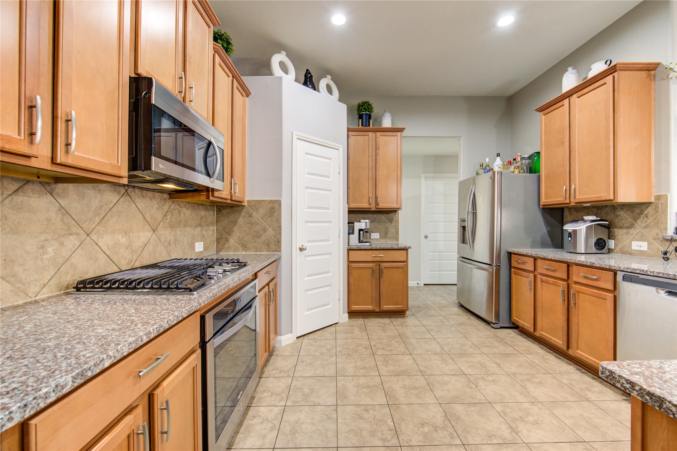 20735 Bandrock Terrace Property Photo 11