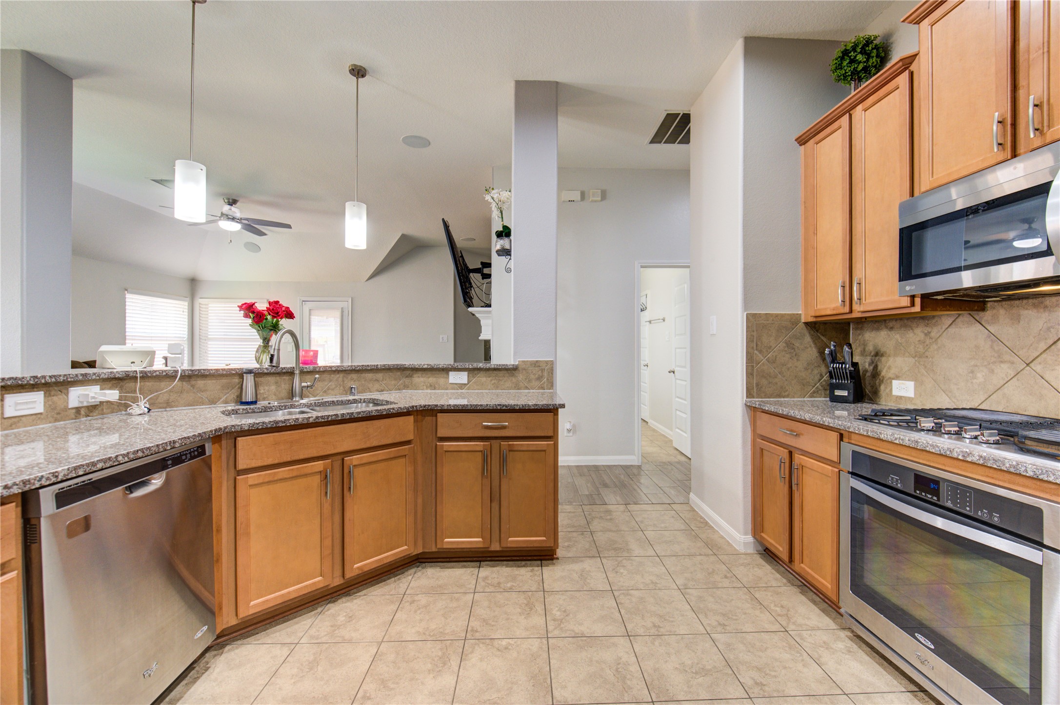 20735 Bandrock Terrace Property Photo 13