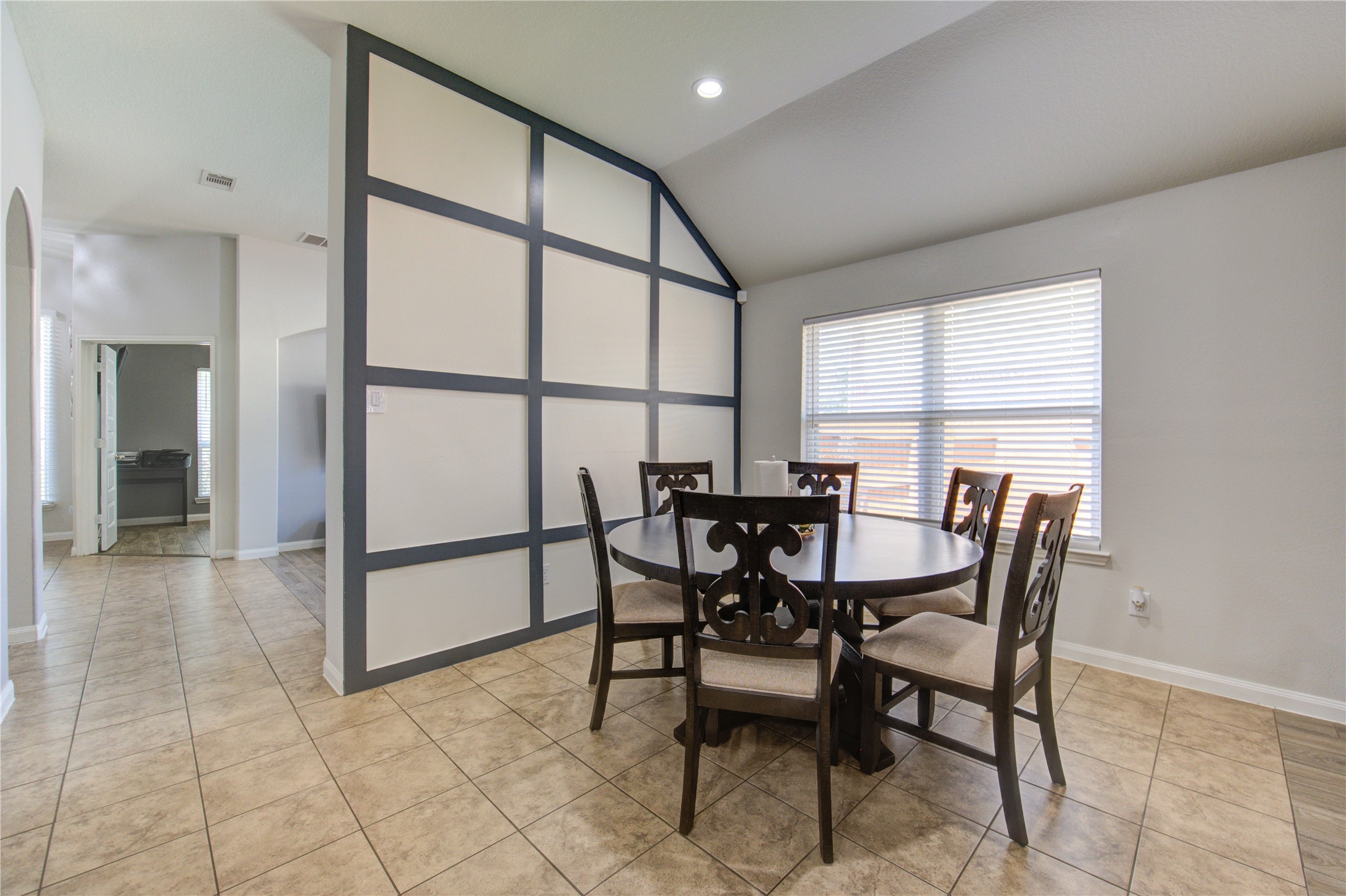 20735 Bandrock Terrace Property Photo 14