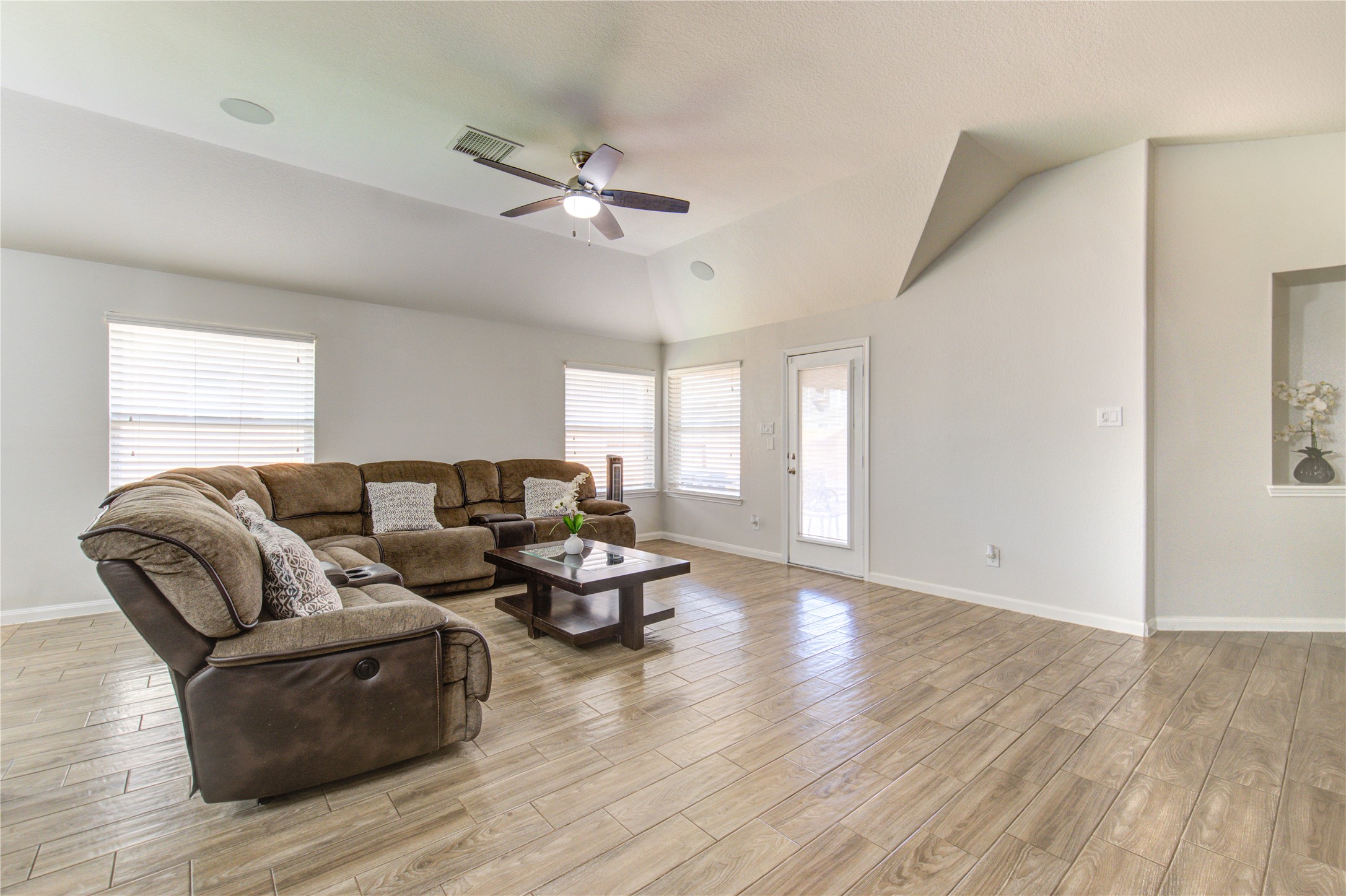 20735 Bandrock Terrace Property Photo 19