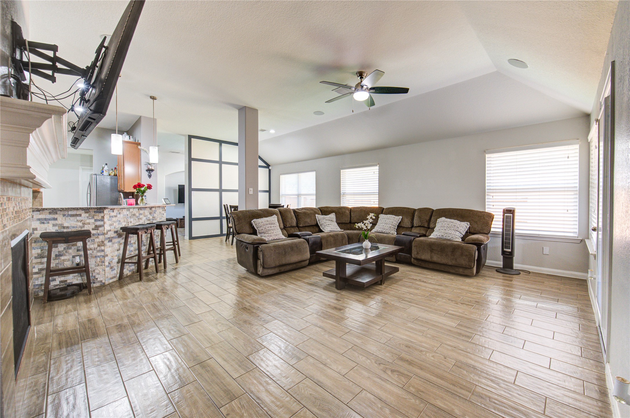 20735 Bandrock Terrace Property Photo 20