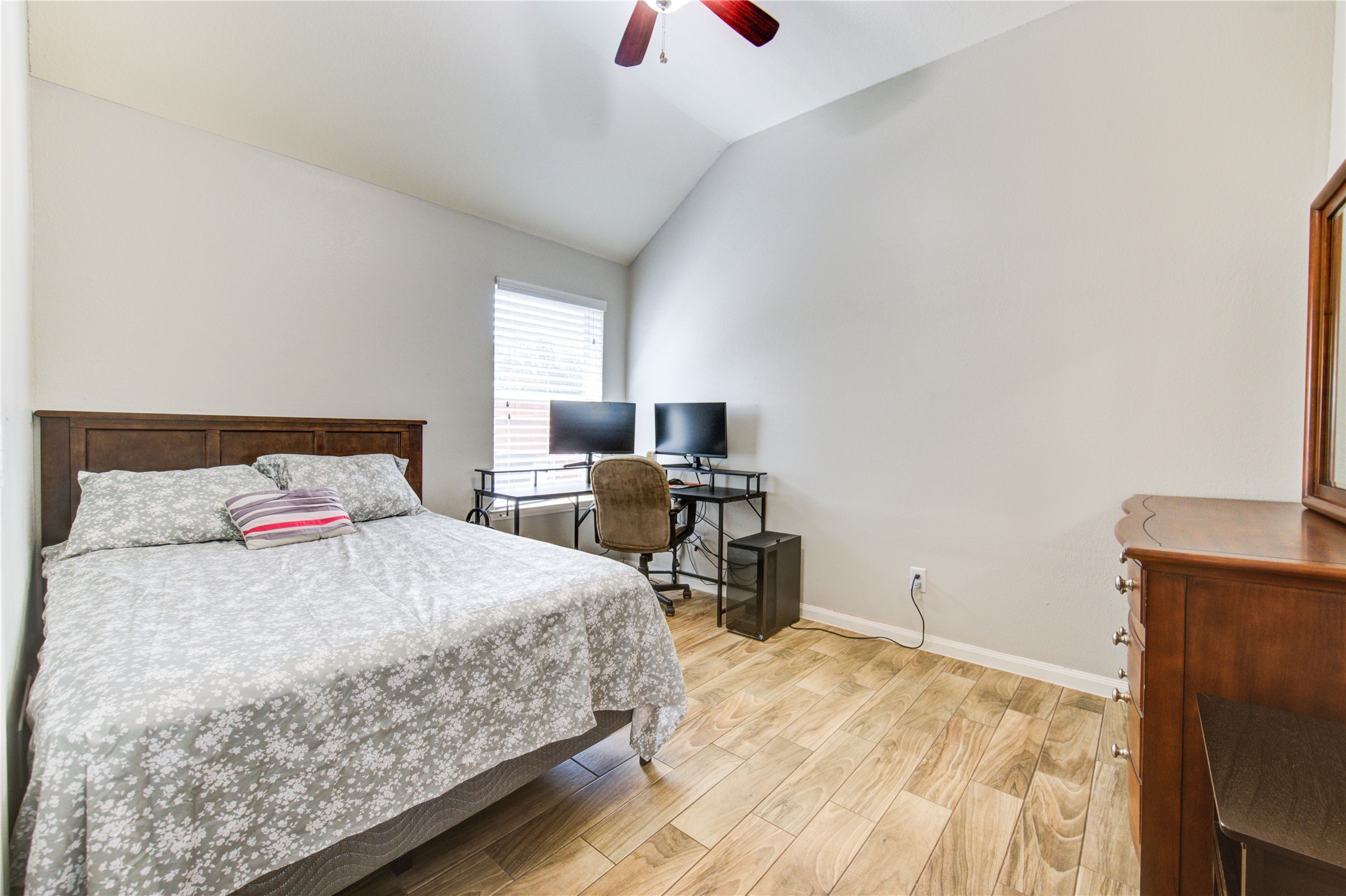 20735 Bandrock Terrace Property Photo 24