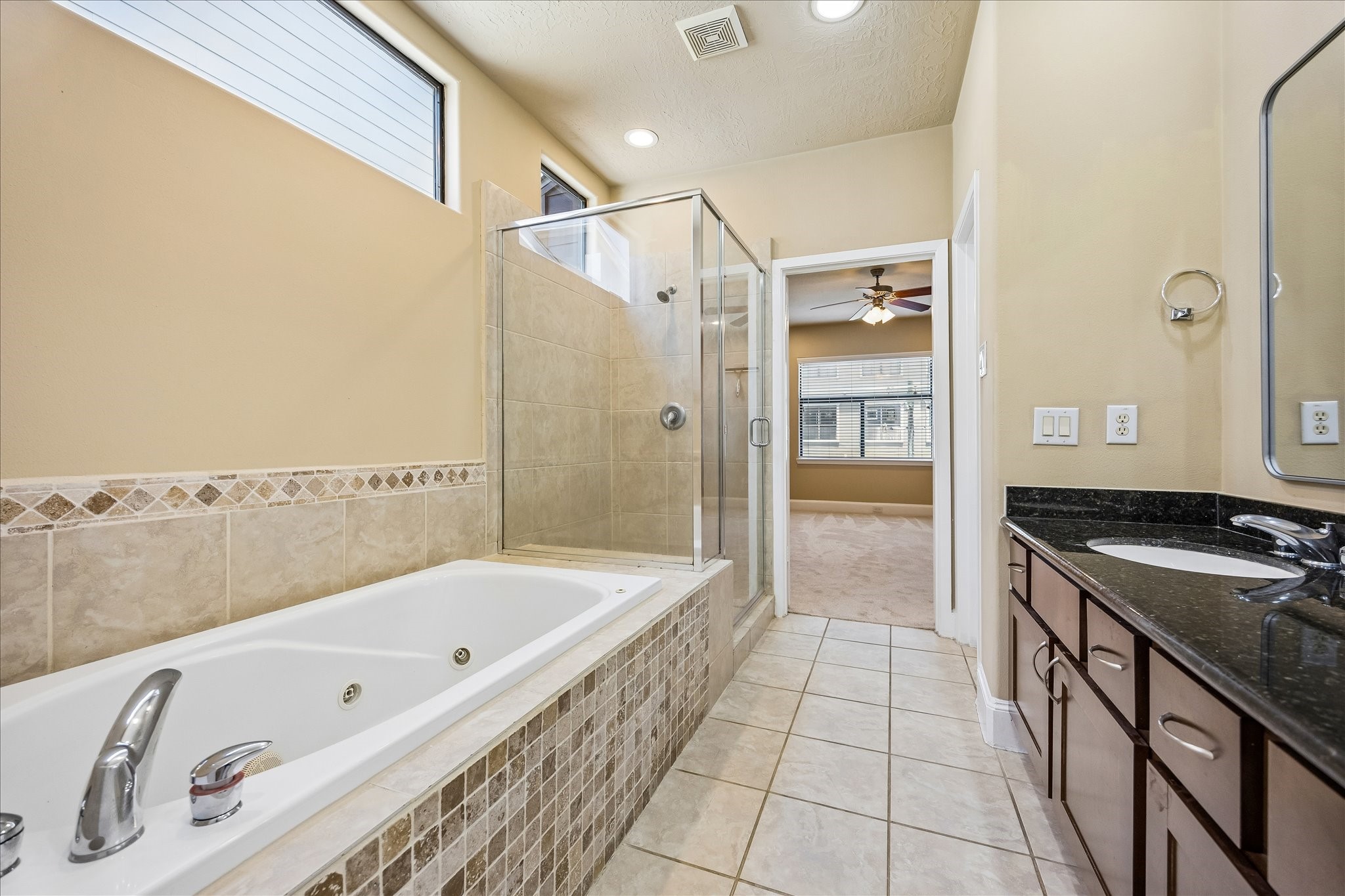 405 Jackson Hill Street Property Photo 13