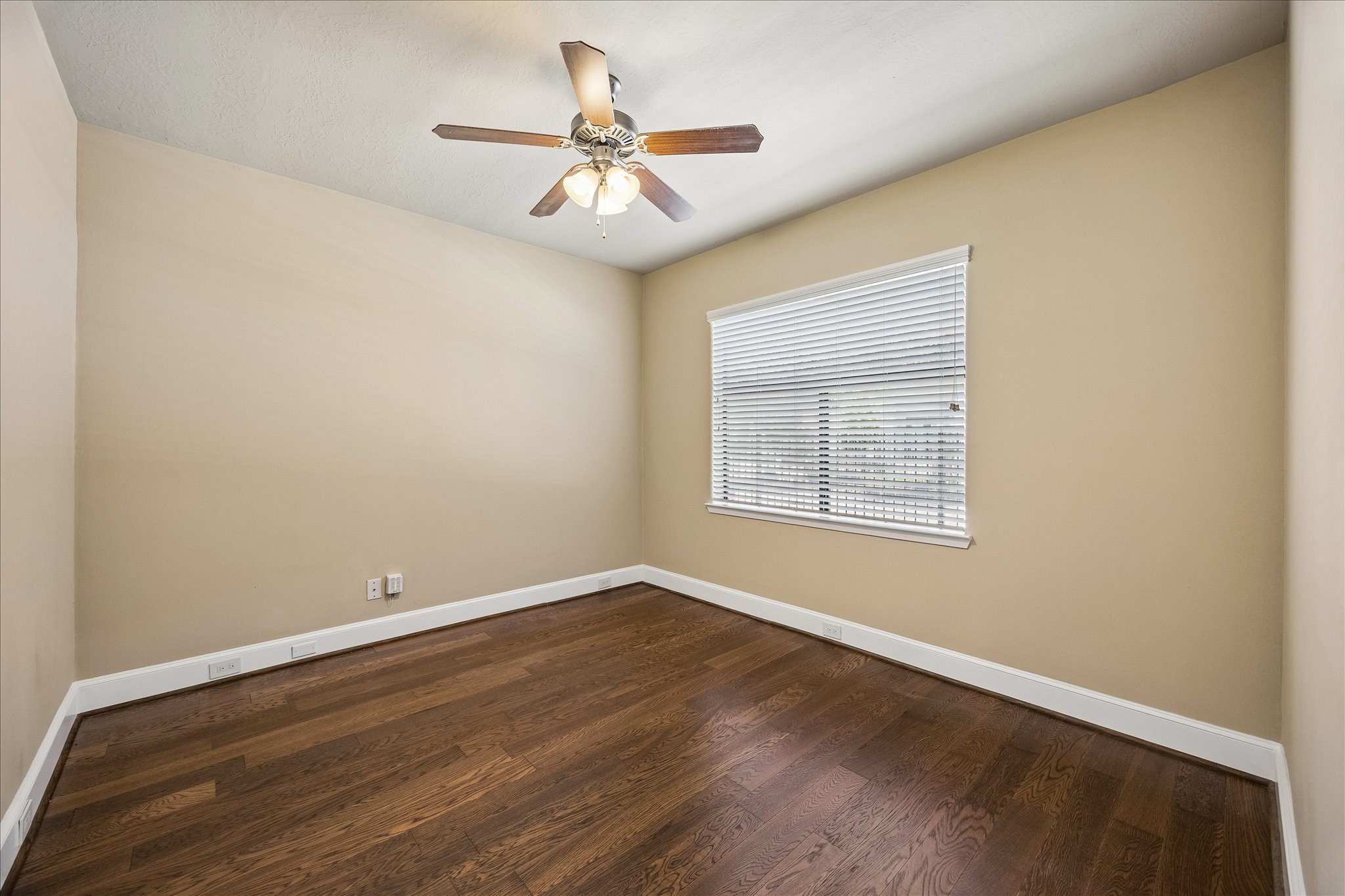 405 Jackson Hill Street Property Photo 15