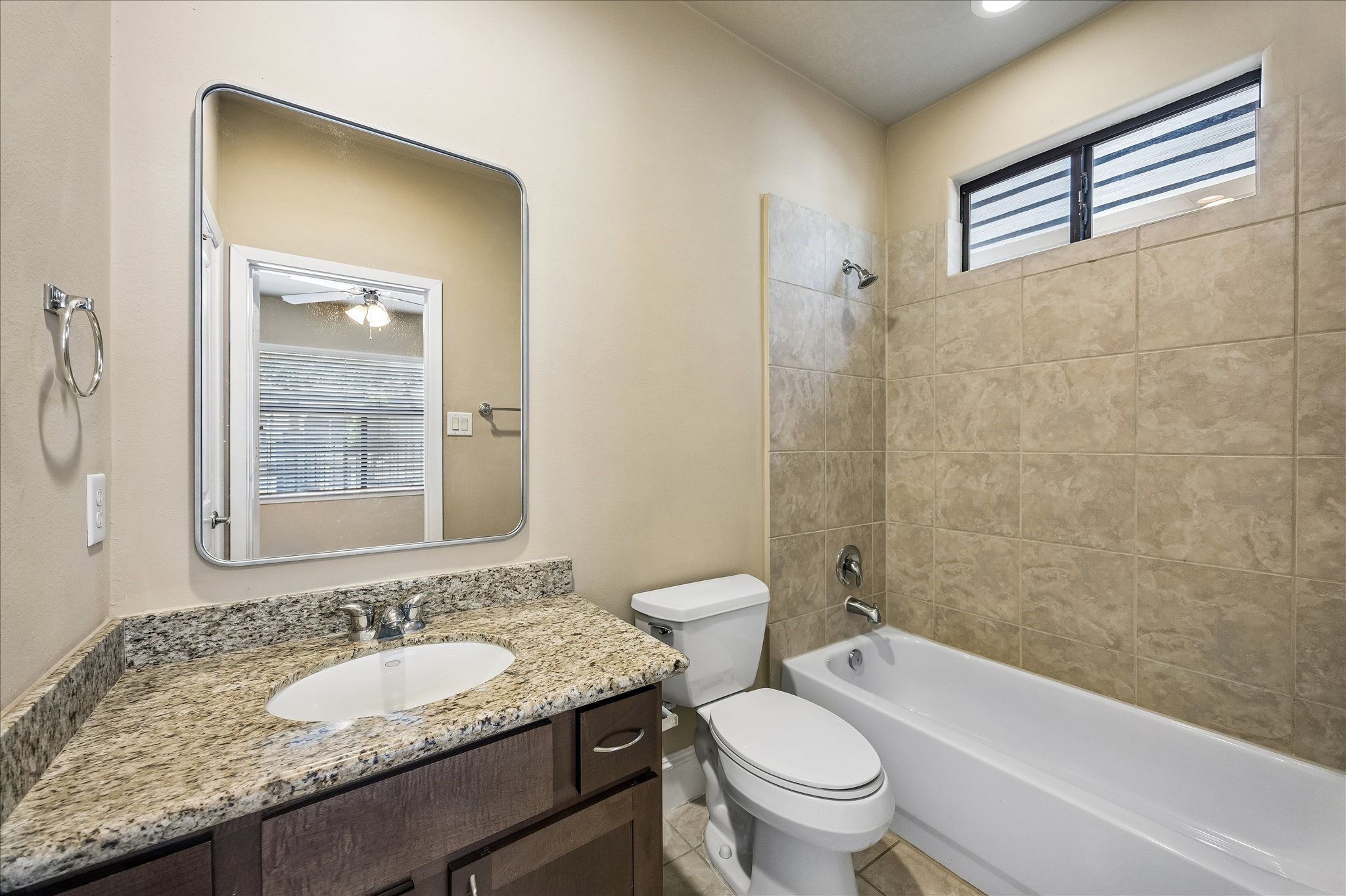 405 Jackson Hill Street Property Photo 16