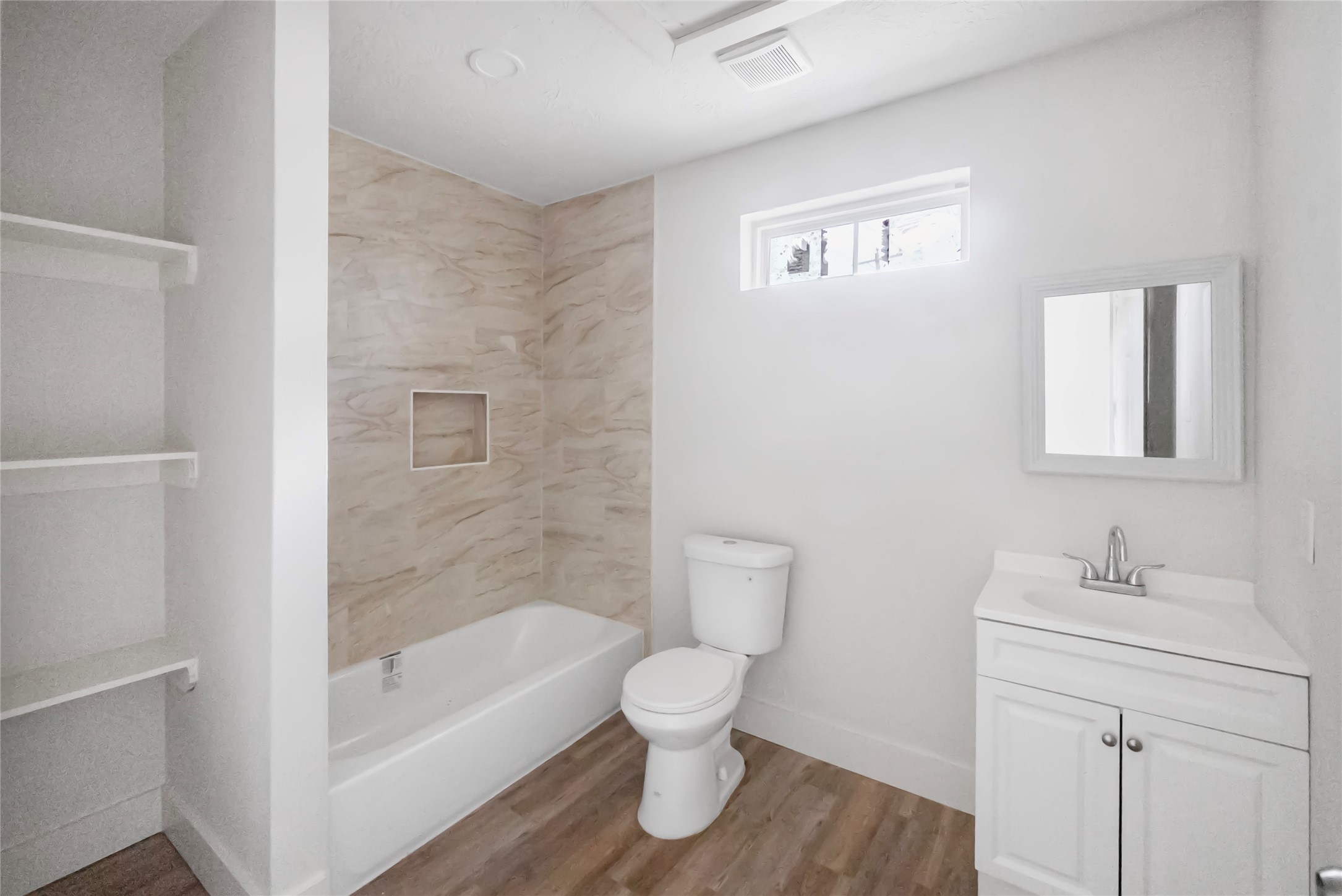 1704 Sam Wilson Street 7 Property Photo 4