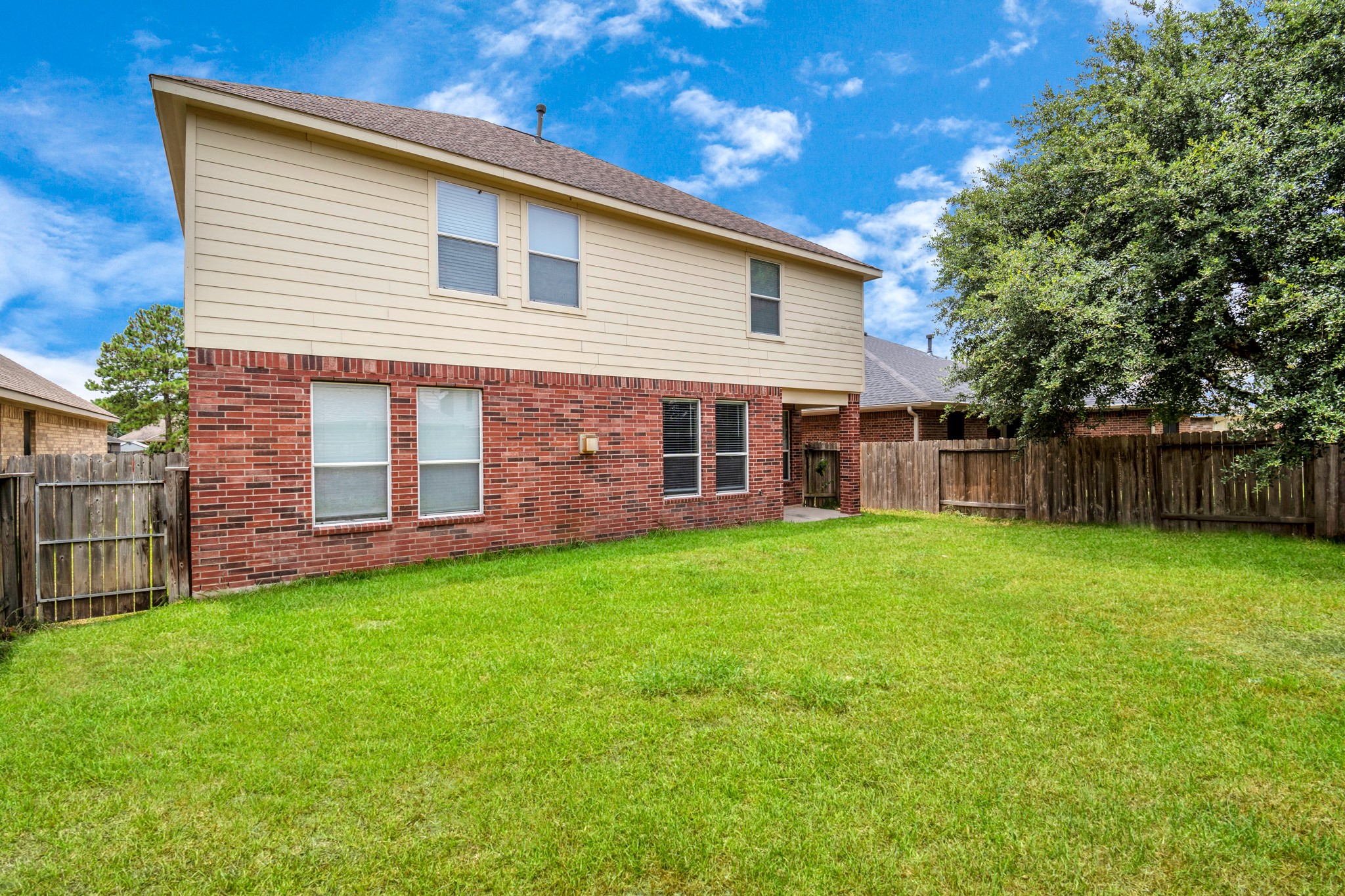 1914 Lenora Court Property Photo 36