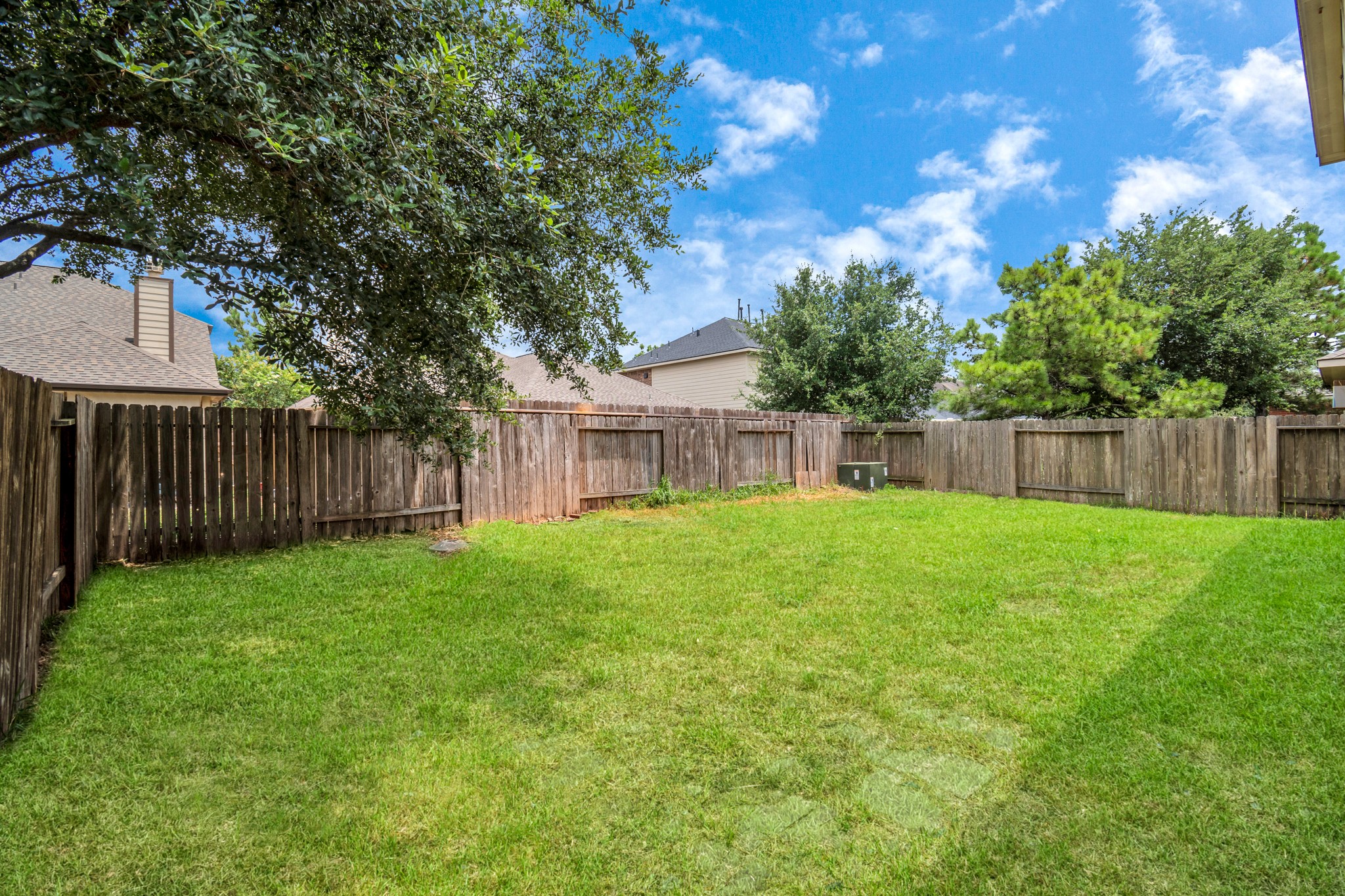 1914 Lenora Court Property Photo 38