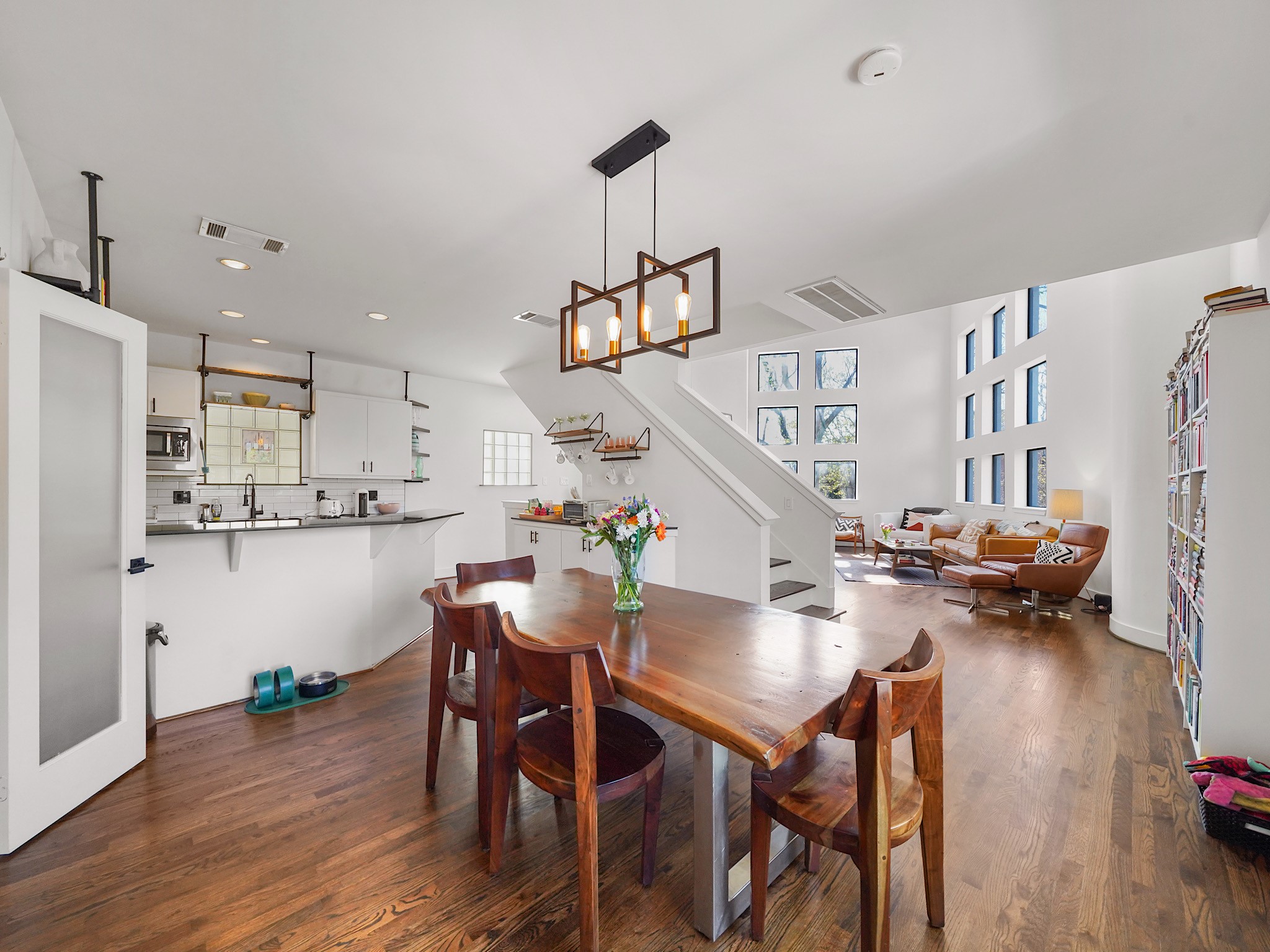 1231 Jackson Boulevard Property Photo 7