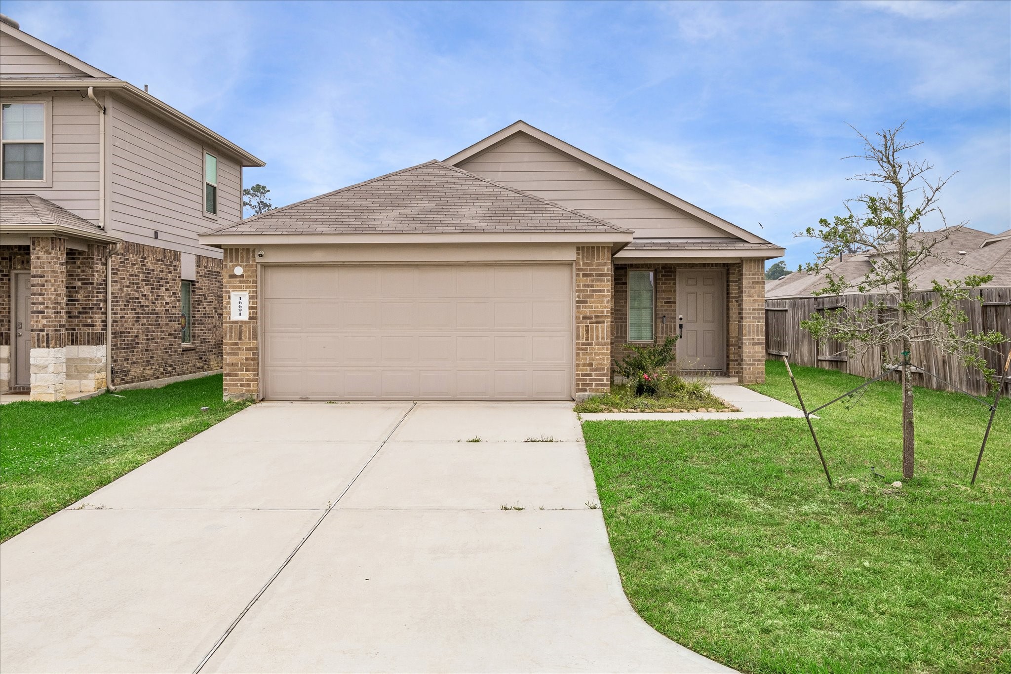 16691 Lonely Pines Drive Property Photo 1