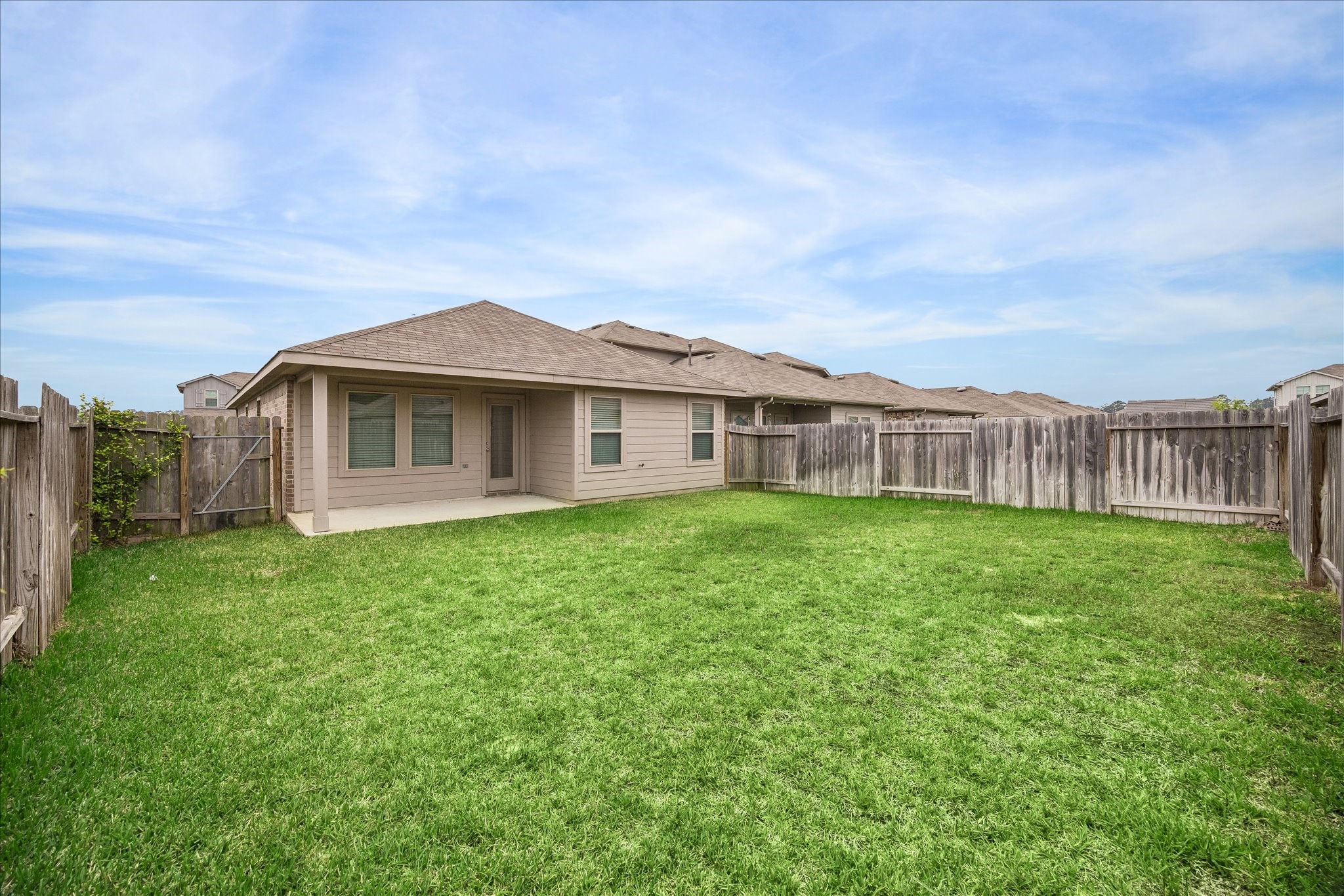 16691 Lonely Pines Drive Property Photo 5