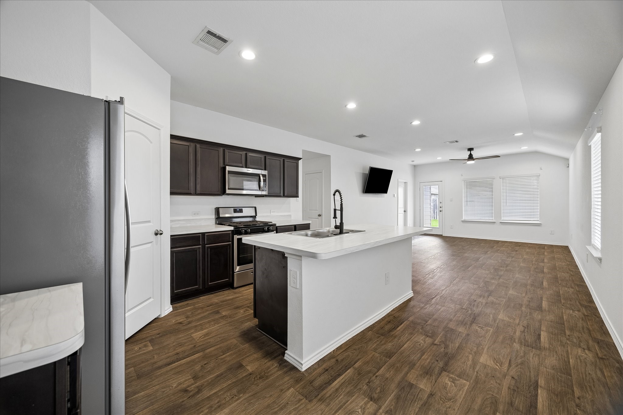 16691 Lonely Pines Drive Property Photo 12