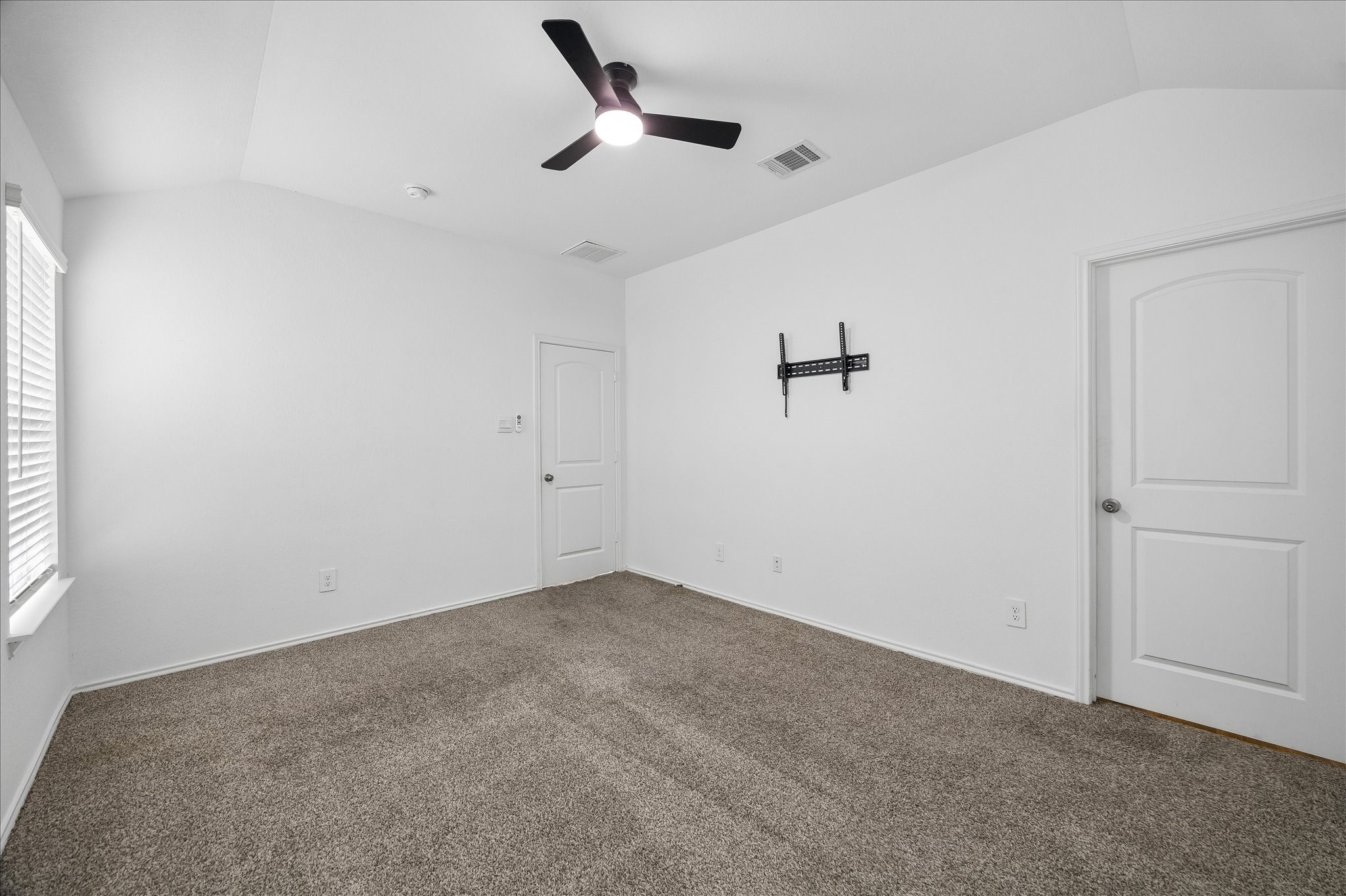 16691 Lonely Pines Drive Property Photo 16