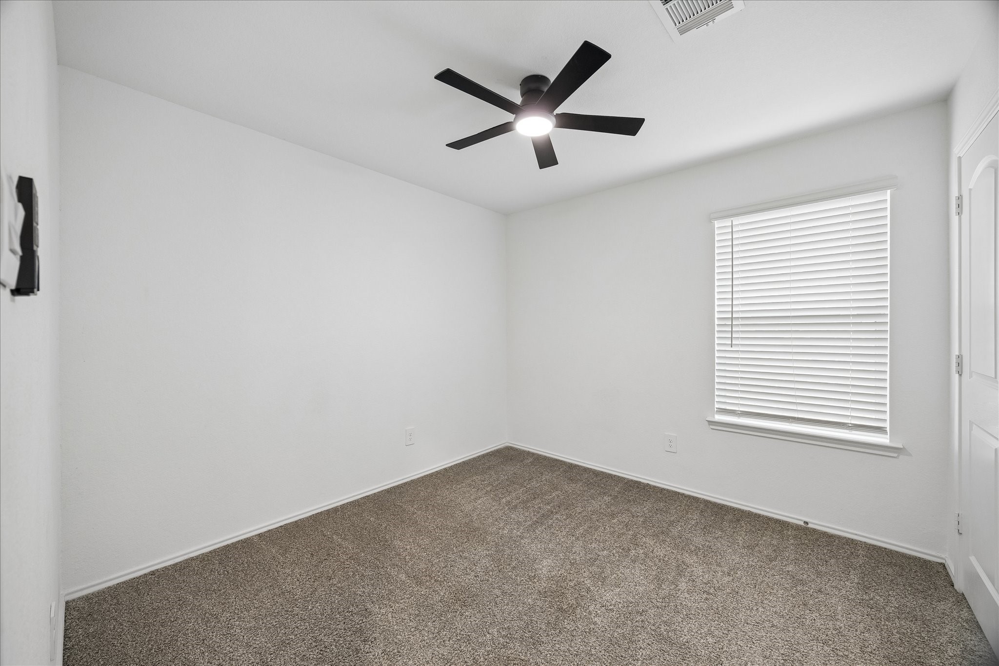 16691 Lonely Pines Drive Property Photo 22