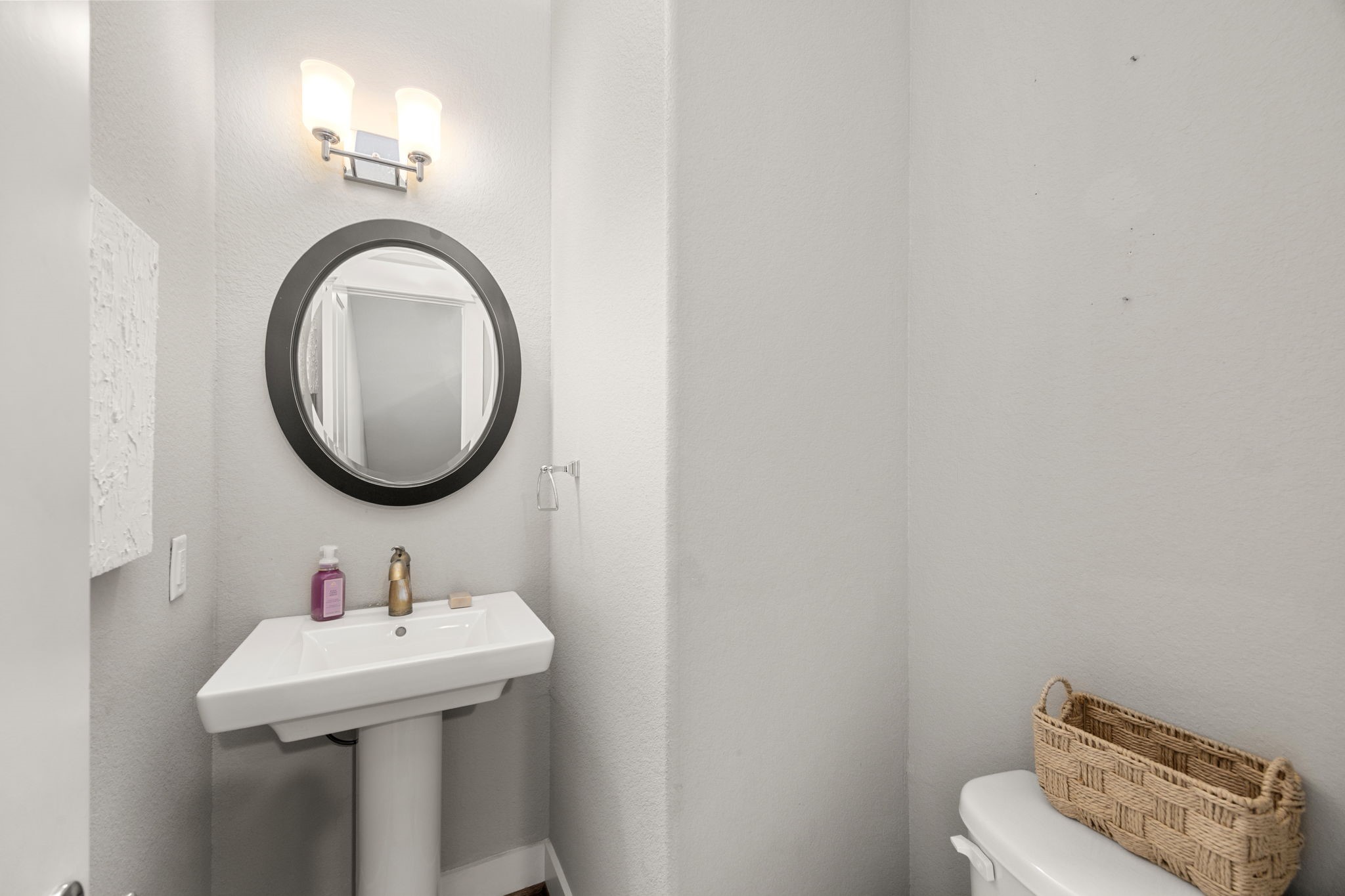 1314 W 21st Street B Property Photo 27