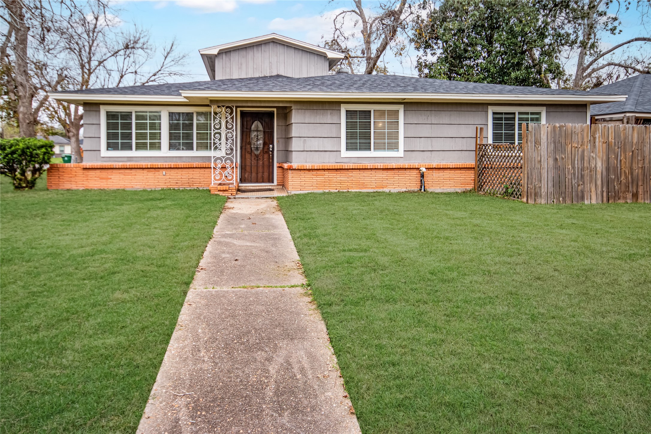 6603 Thrush Drive Property Photo