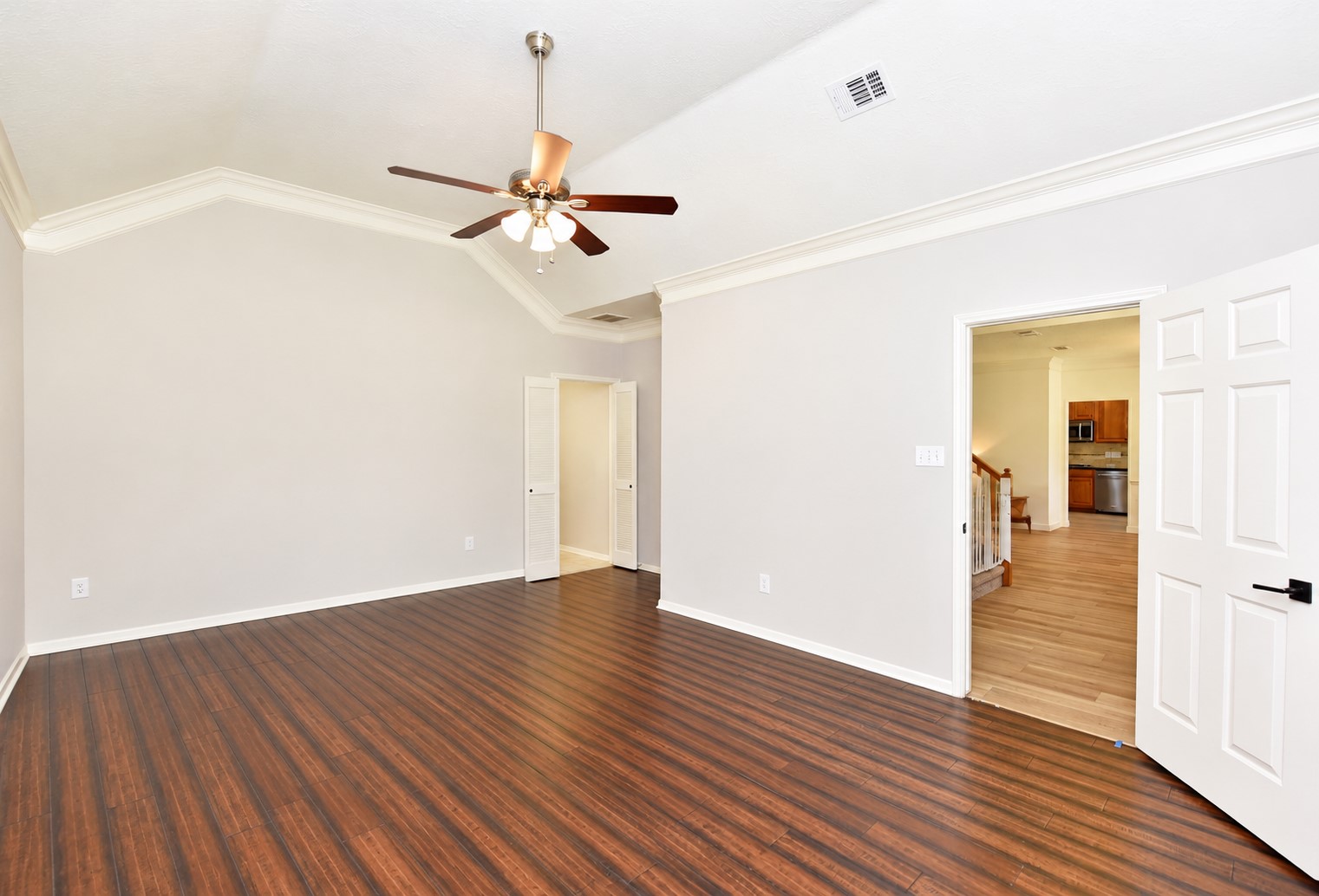1110 Lake Estates Drive Property Photo 19