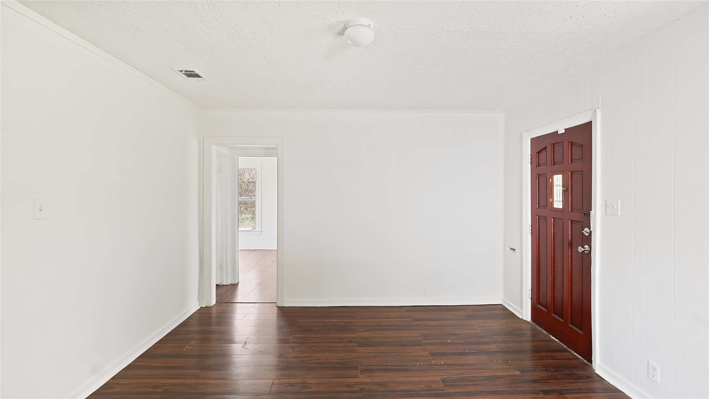 410 Clinton Park Street Property Photo 4