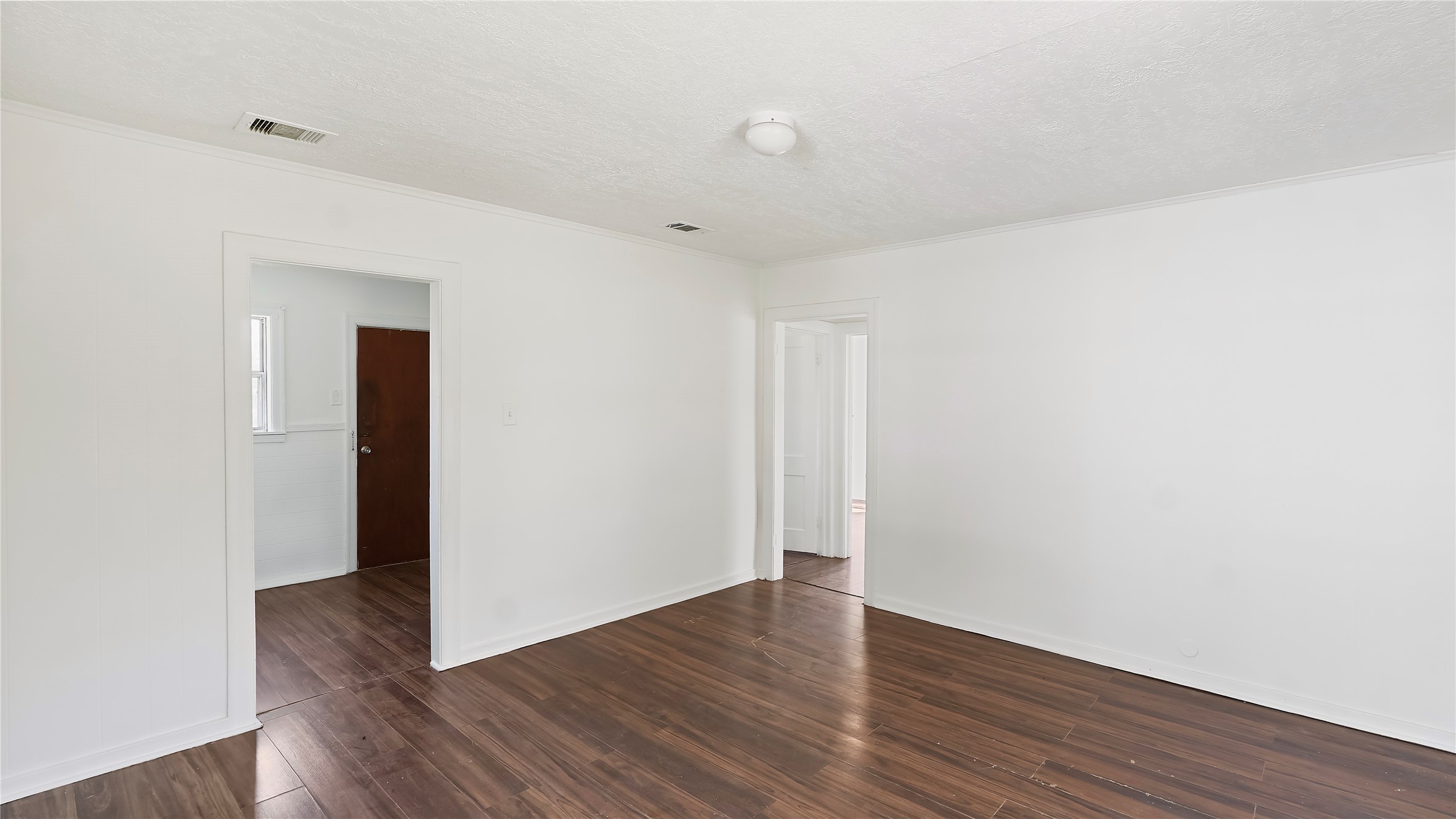 410 Clinton Park Street Property Photo 5