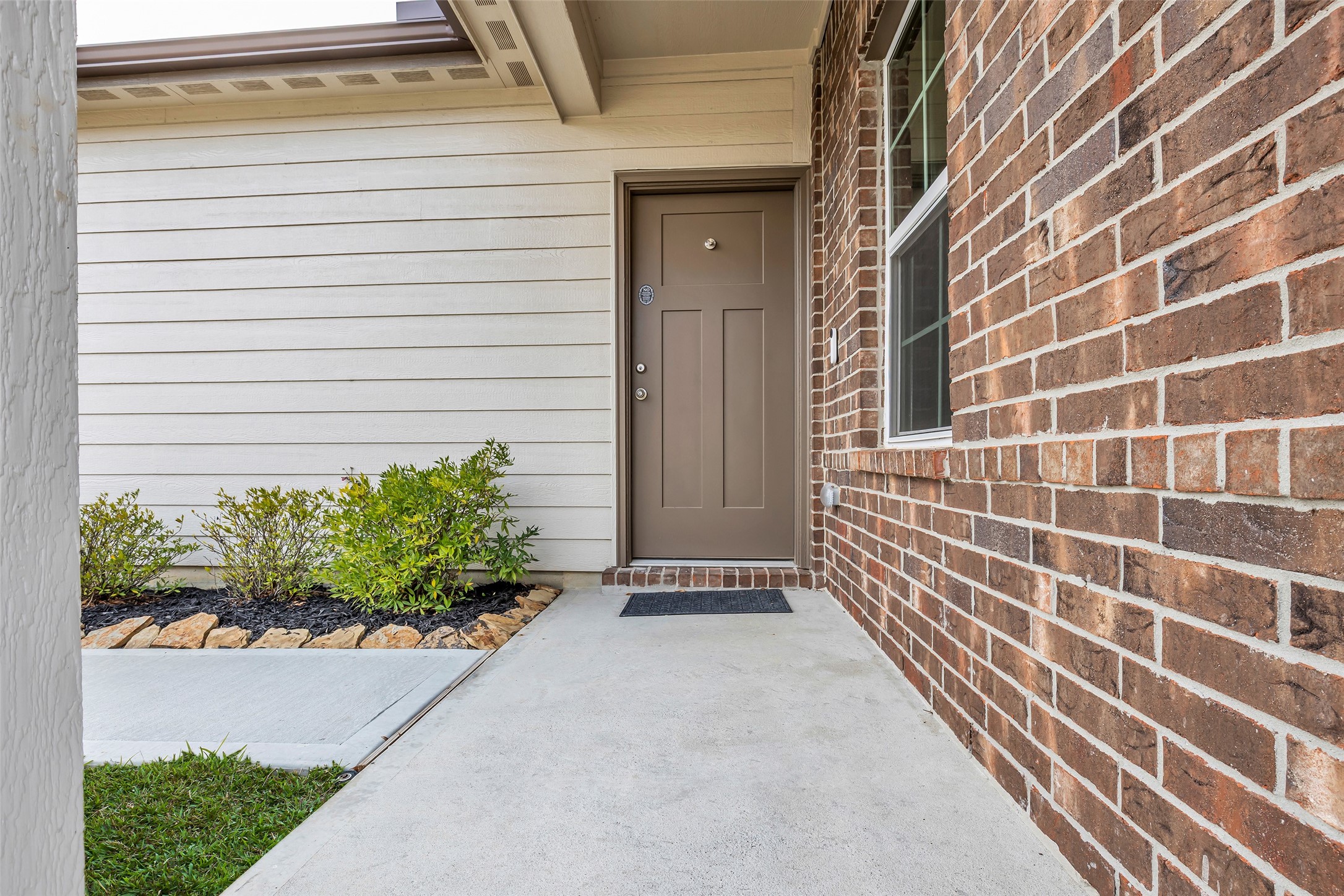 1172 Cypress Lane Property Photo 4