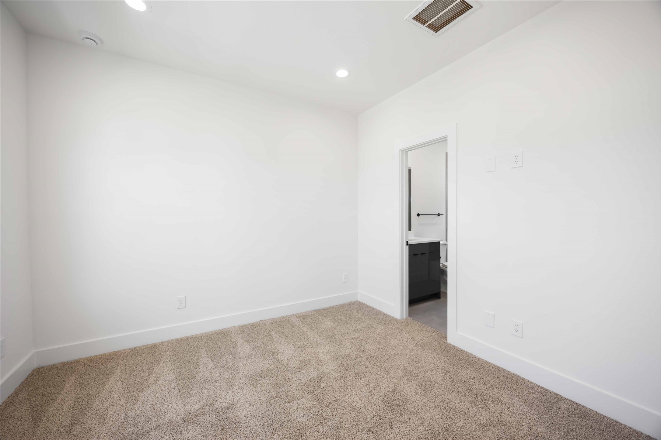 6735 Peerless Street B Property Photo 21
