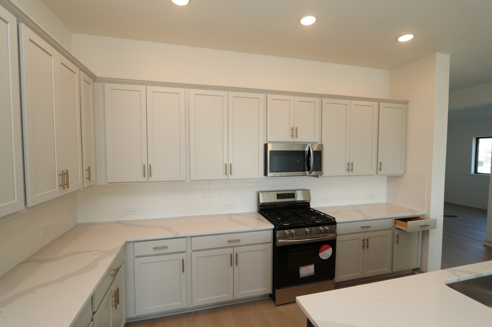 5019 North Star Trail Property Photo 10