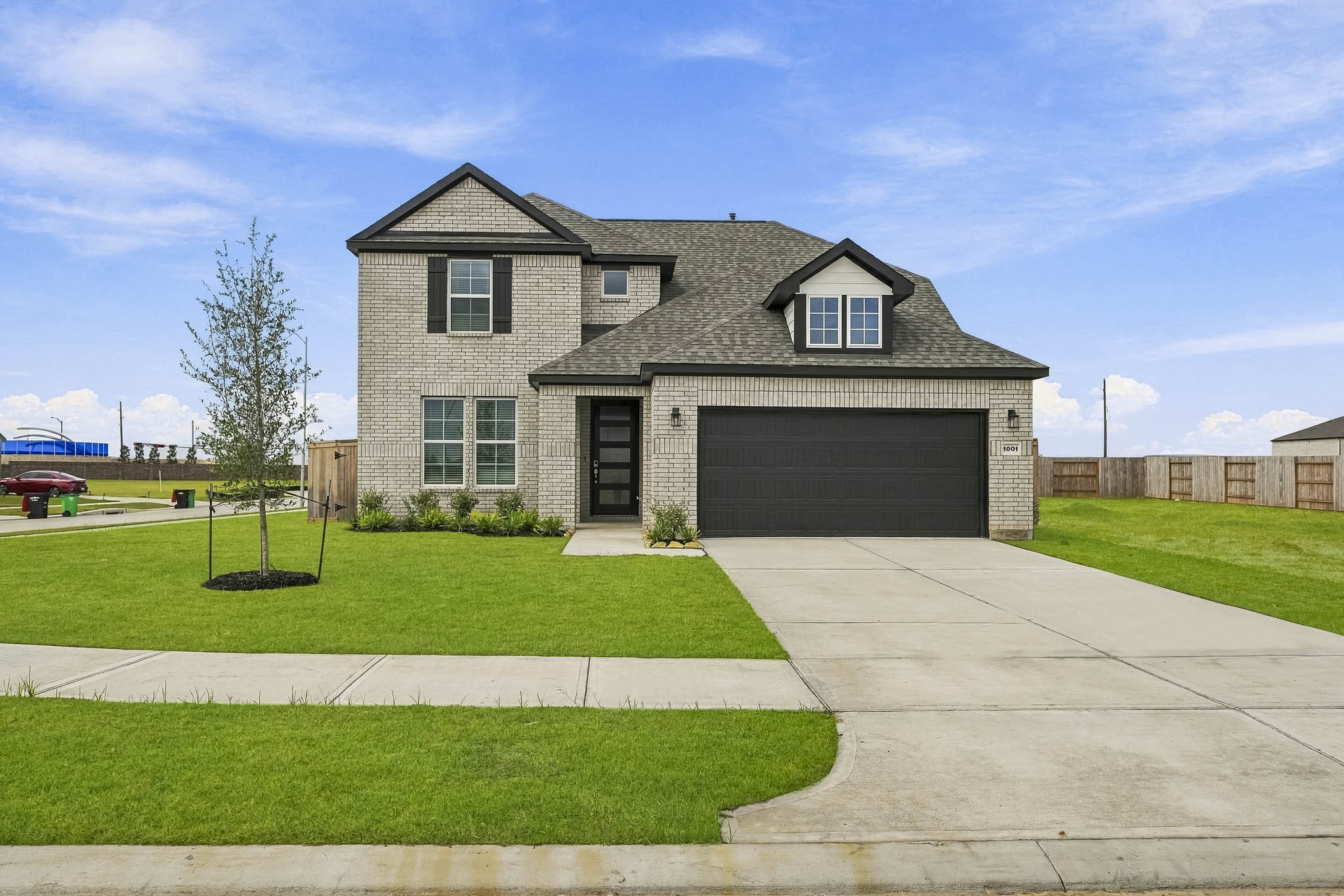 1001 Daybreak Drive Property Photo 1