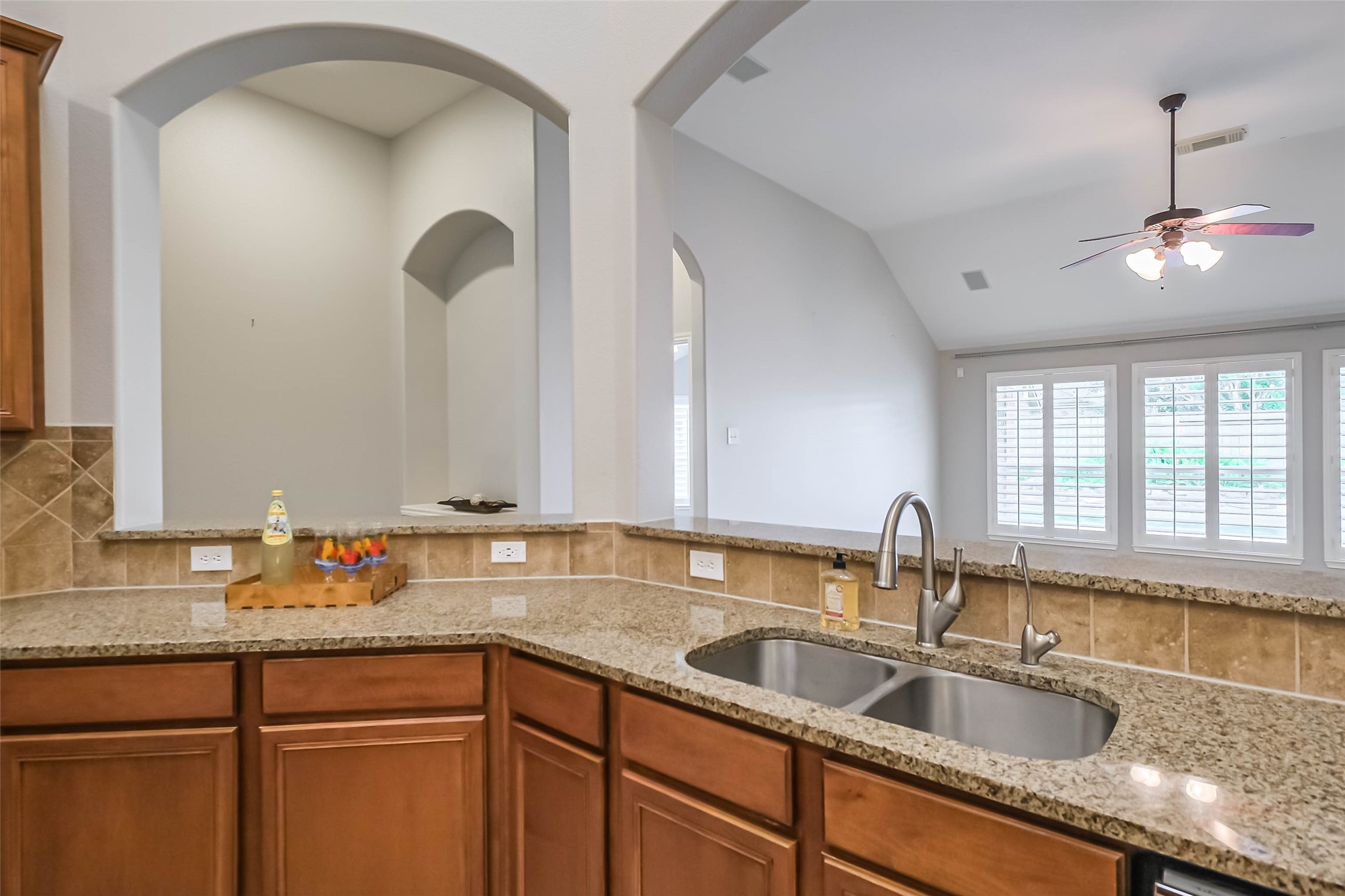 28207 Daystrom Lane Property Photo 14