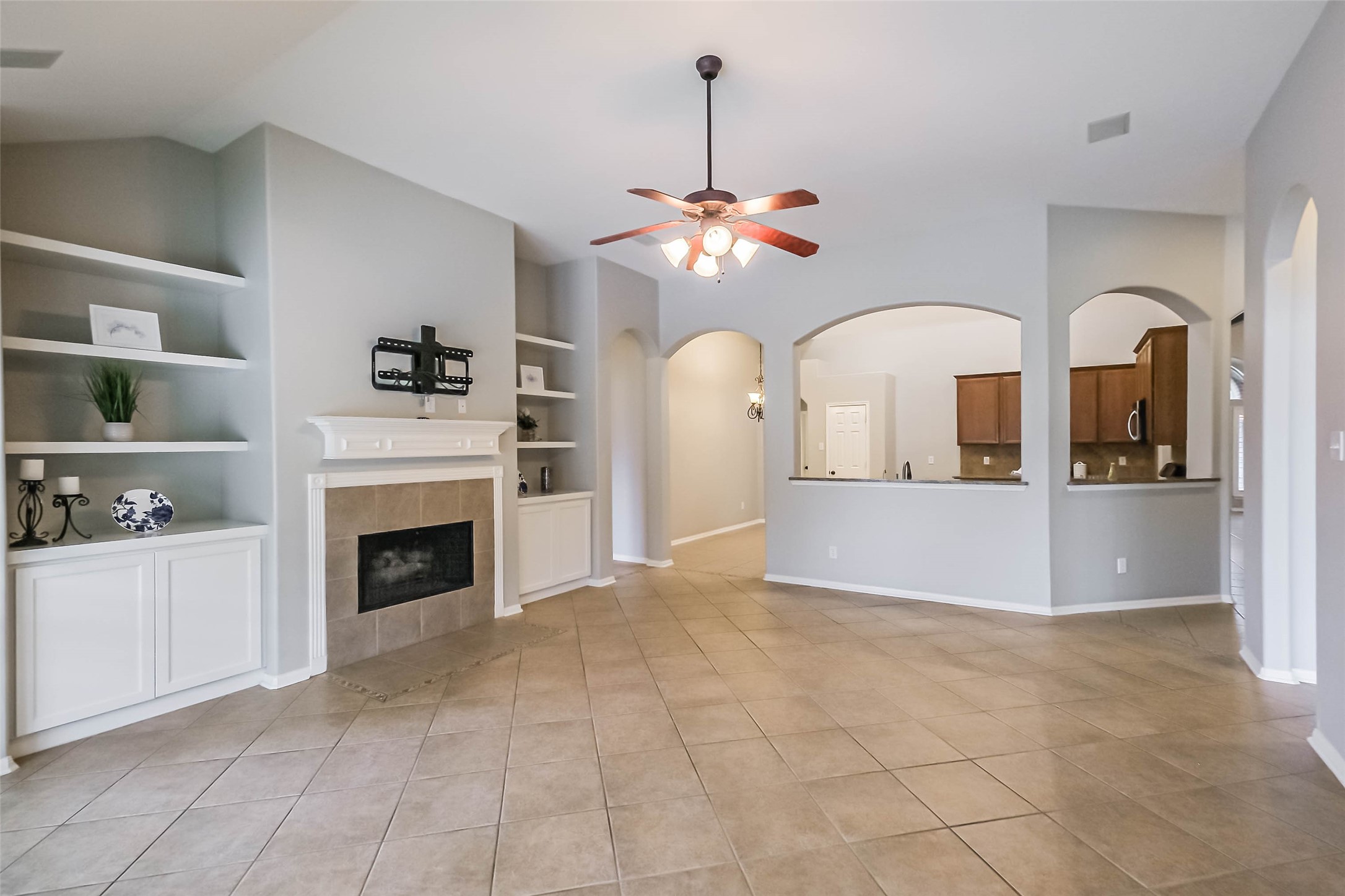 28207 Daystrom Lane Property Photo 17