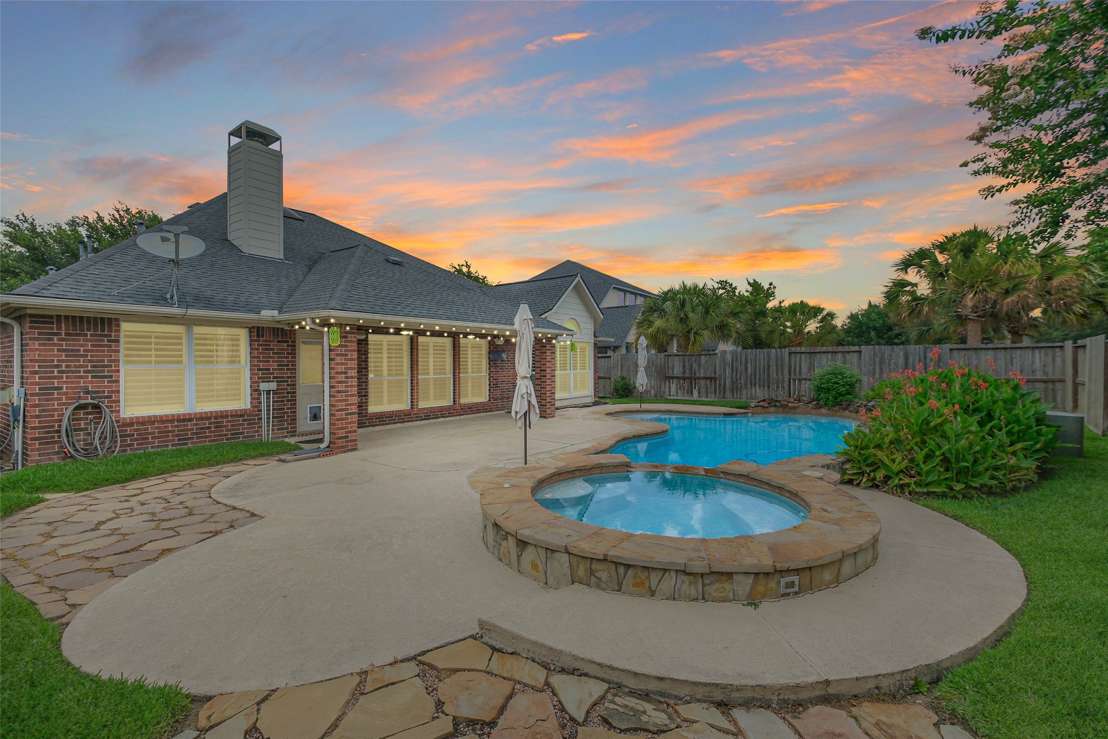 28207 Daystrom Lane Property Photo 18