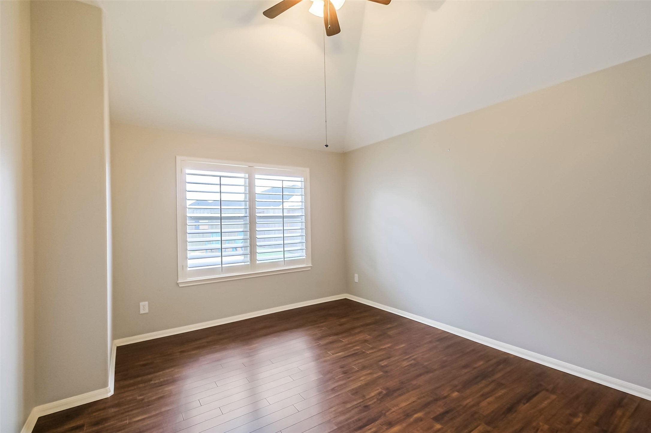 28207 Daystrom Lane Property Photo 31