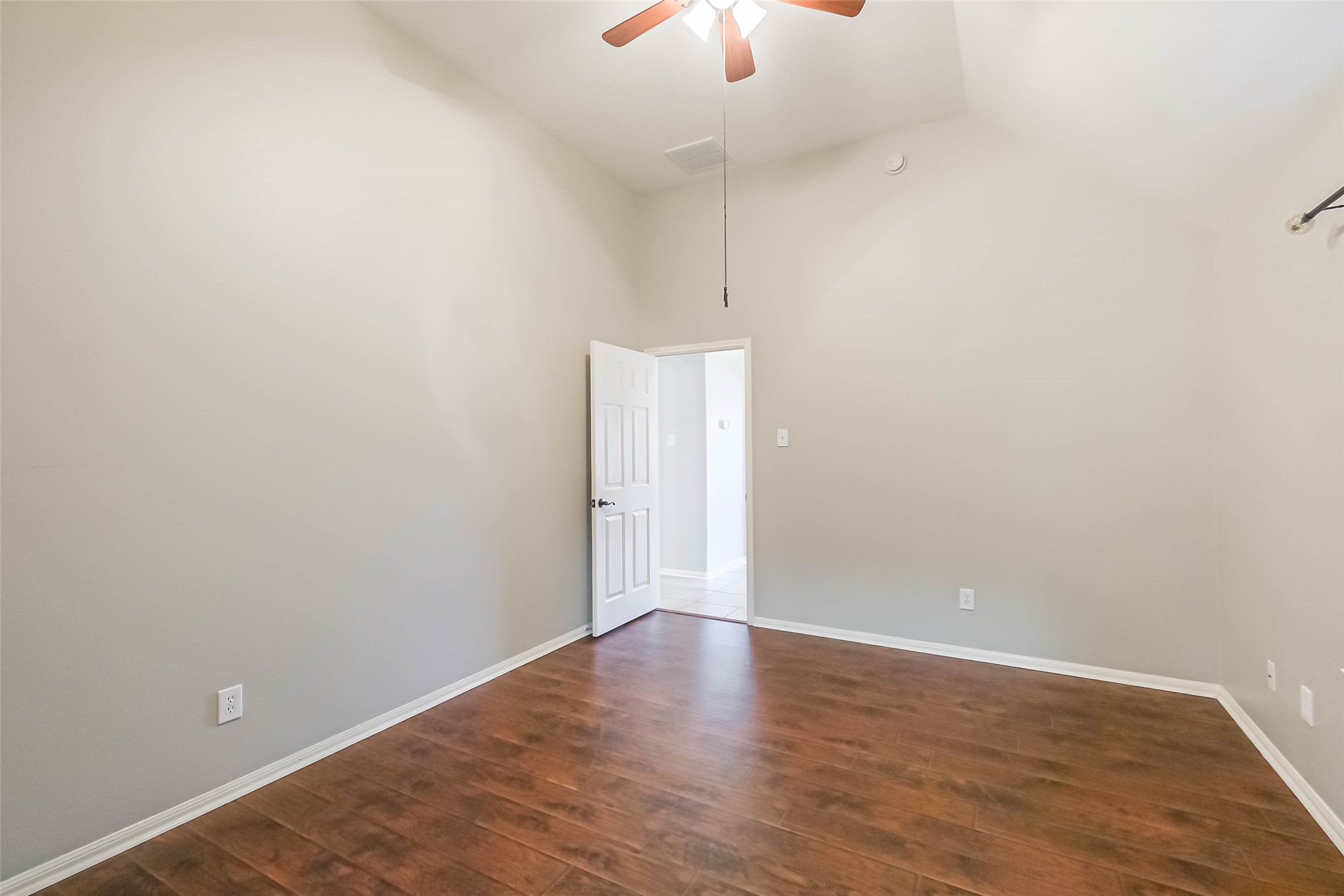 28207 Daystrom Lane Property Photo 35
