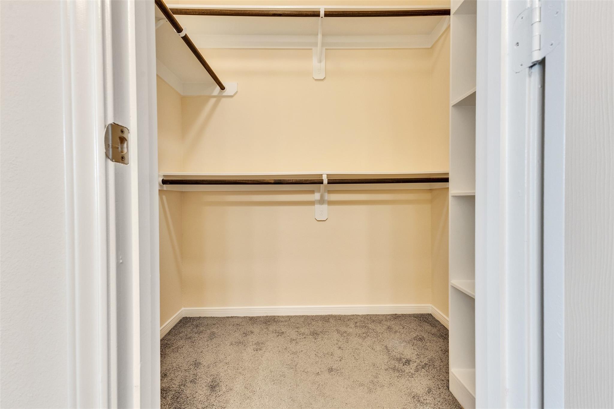 12915 Almeda Crossing Court, Houston Tx 77048 Property Photo 20