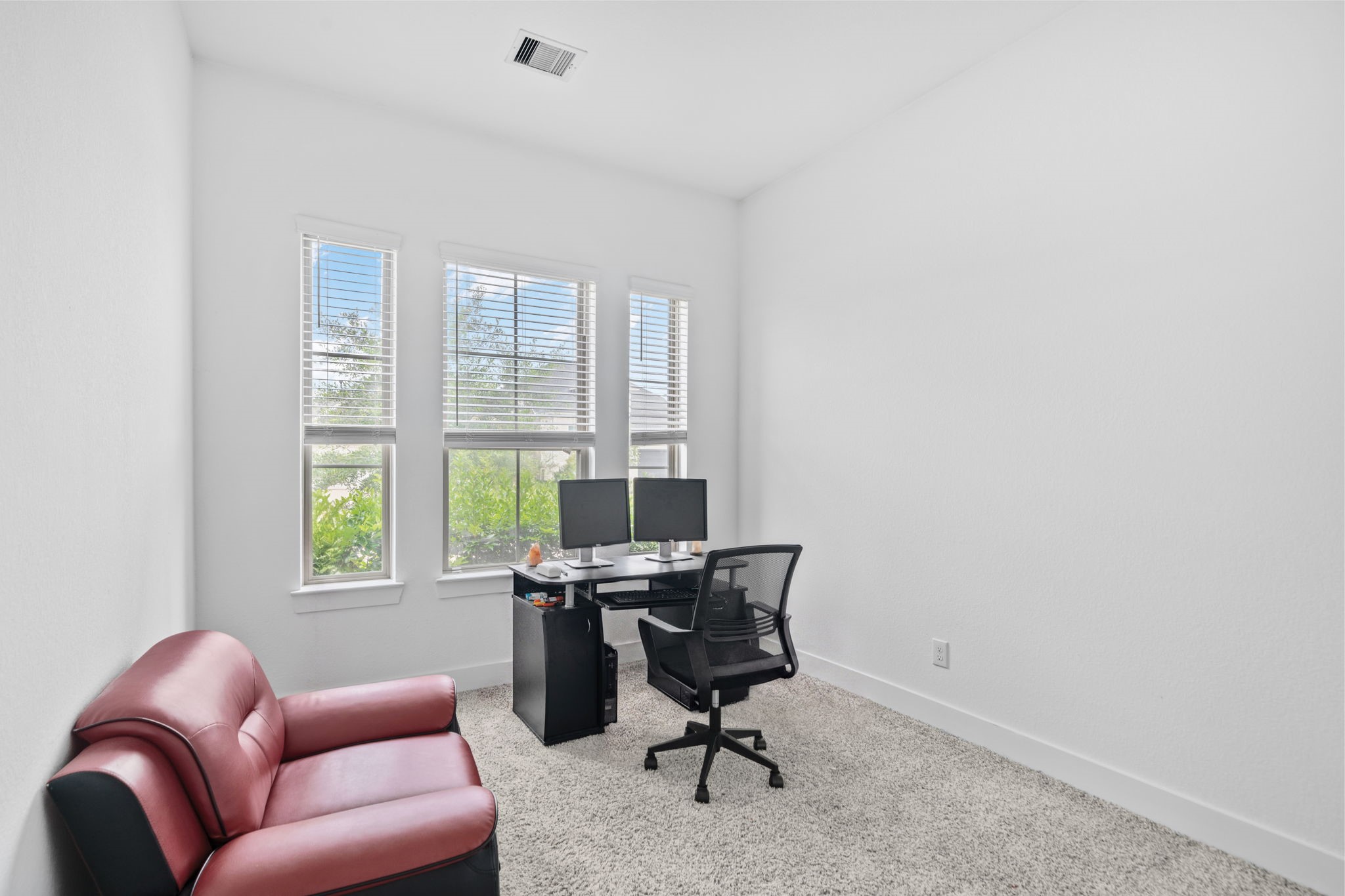 10718 Blossom River Drive Property Photo 37