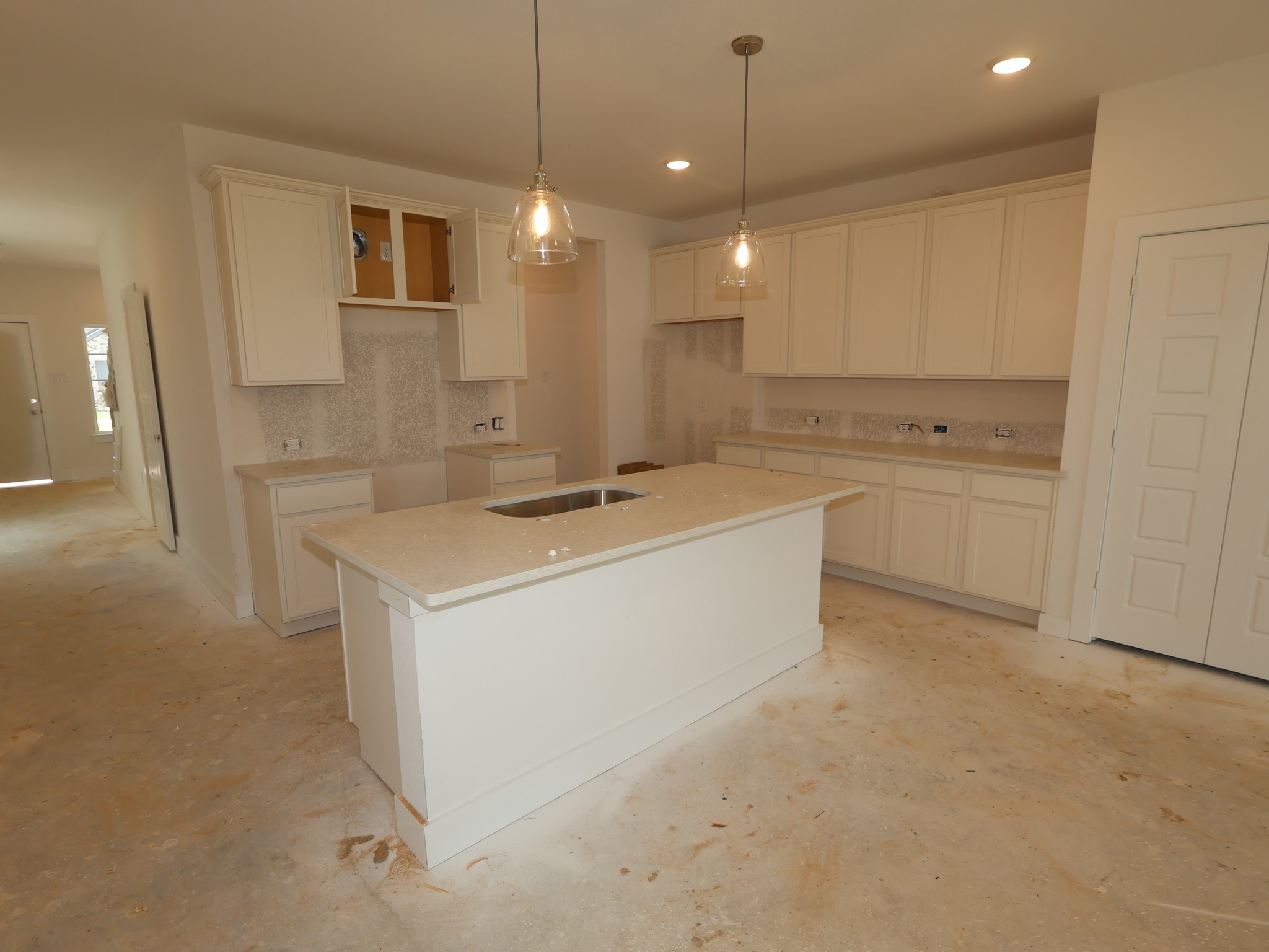 8326 Blue Shell Lane Property Photo 5