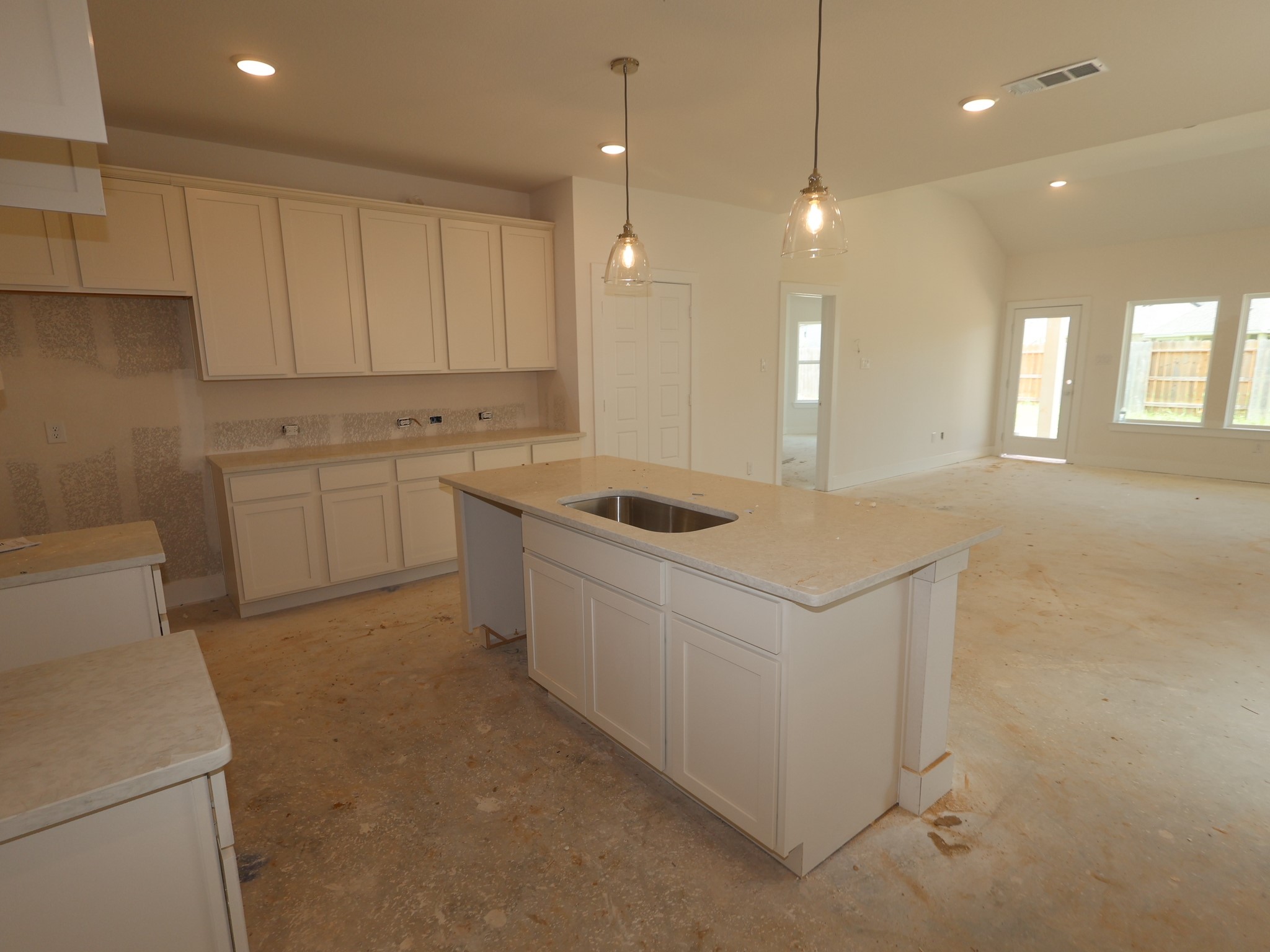 8326 Blue Shell Lane Property Photo 6