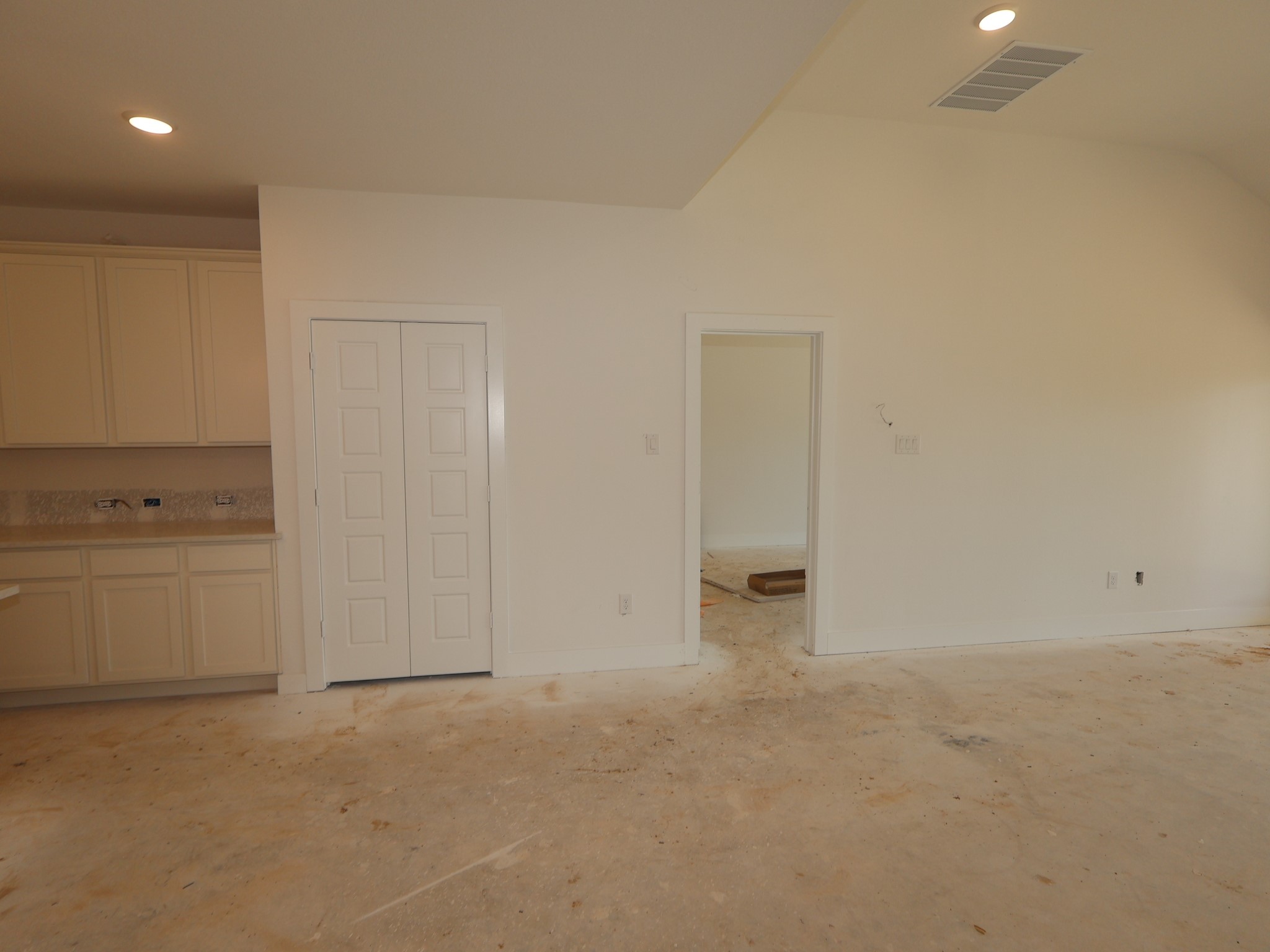 8326 Blue Shell Lane Property Photo 7