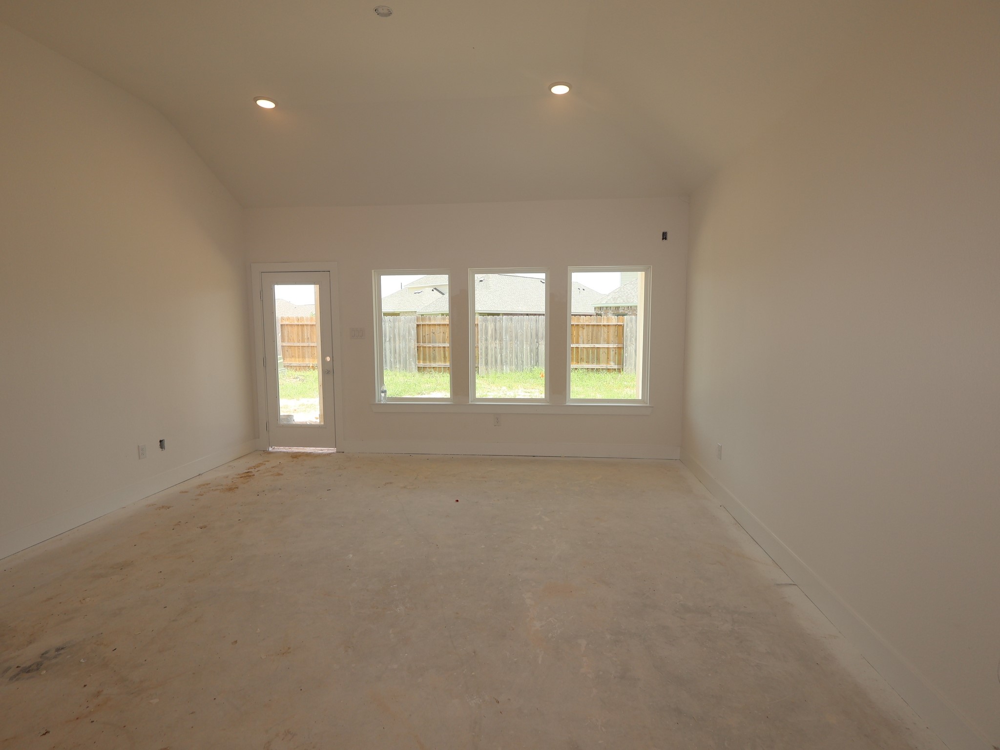 8326 Blue Shell Lane Property Photo 8