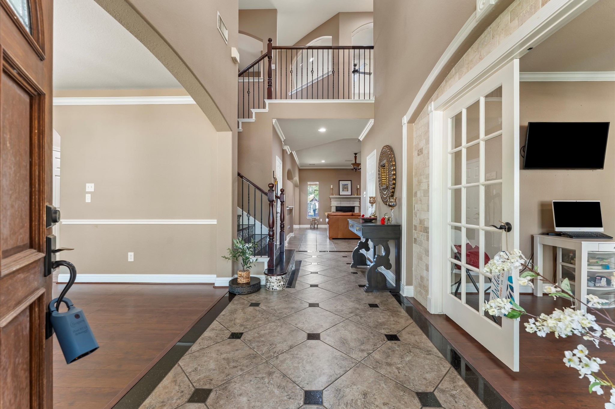 2602 Summer Trace Court Property Photo 5