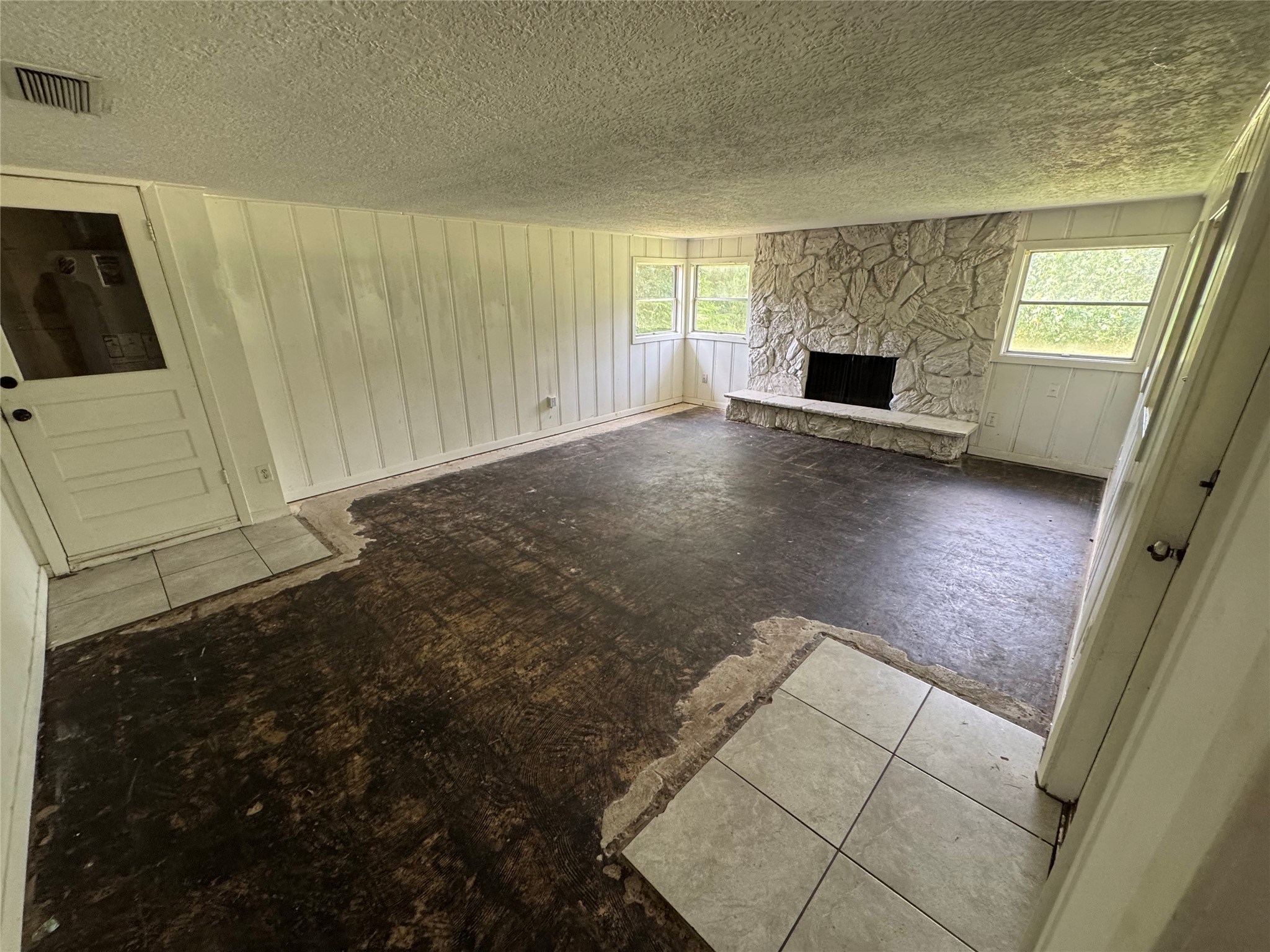 311 Alta Vista Drive Property Photo 7