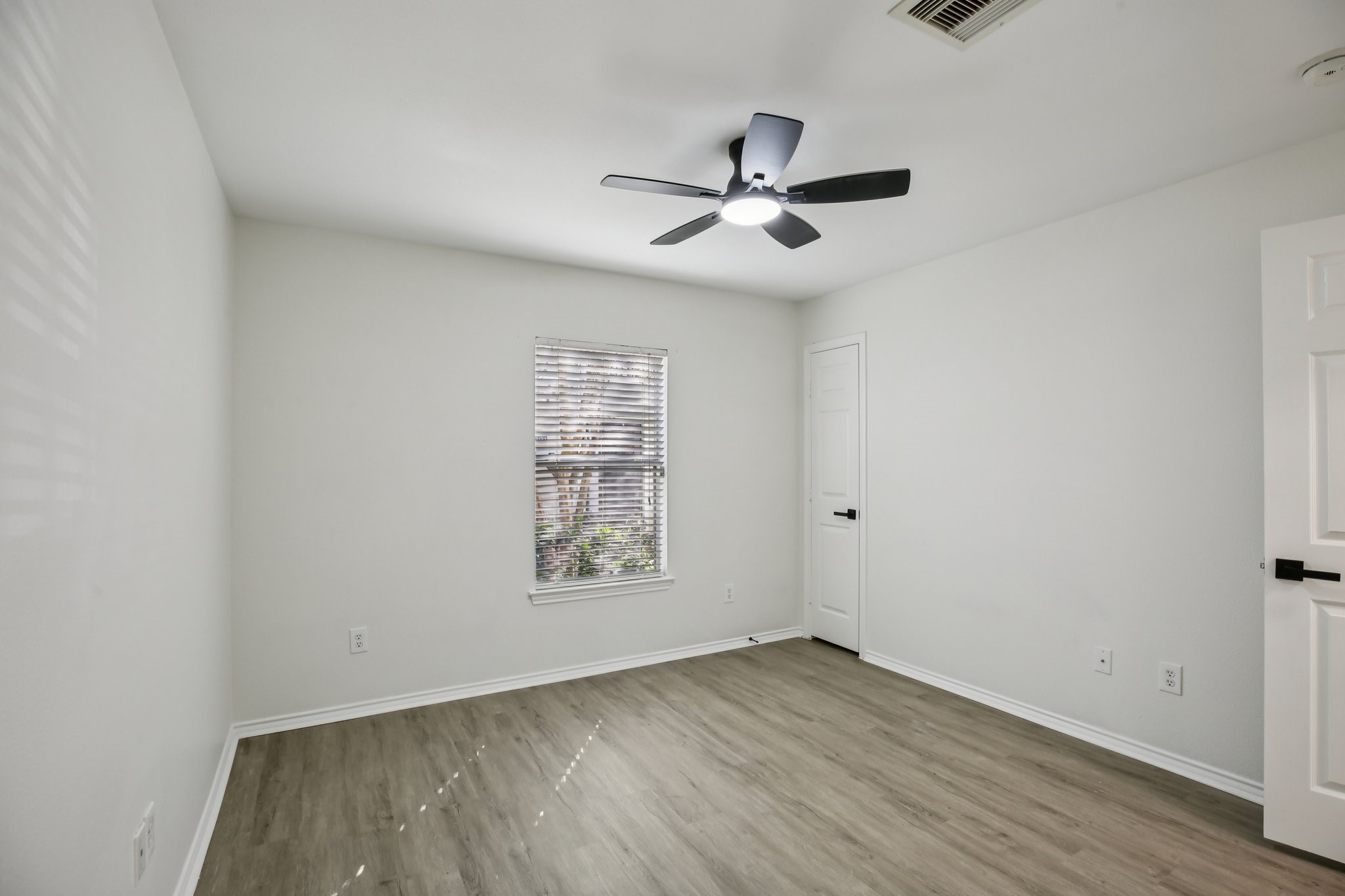 1705 Stuart Street Property Photo 23