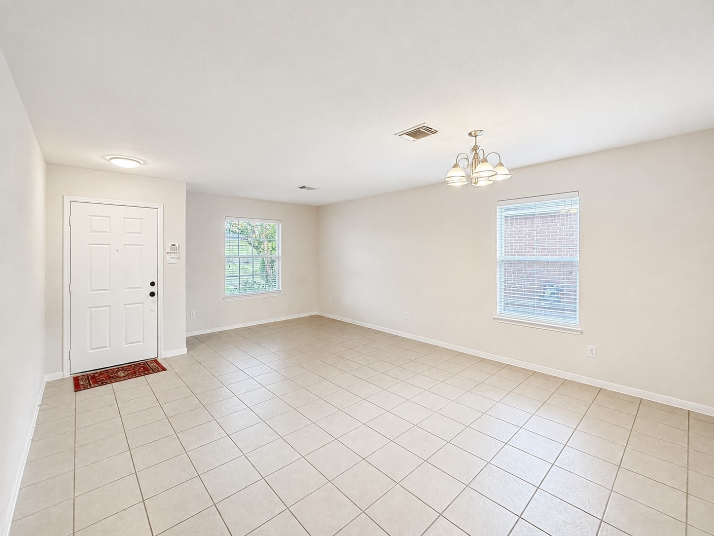 19315 Summer Island Way Property Photo 3